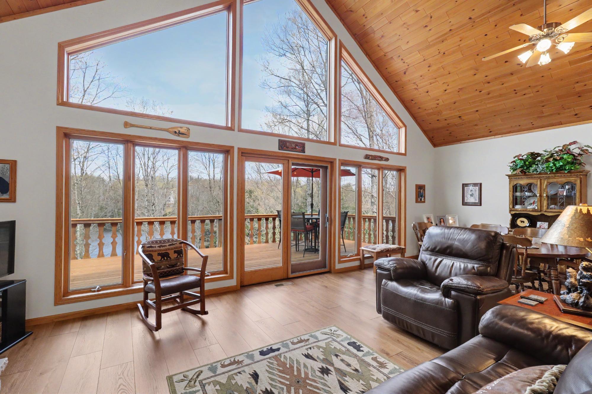 Spectacle Lake Property 1064 Nicolet Shores Ln Photo 6