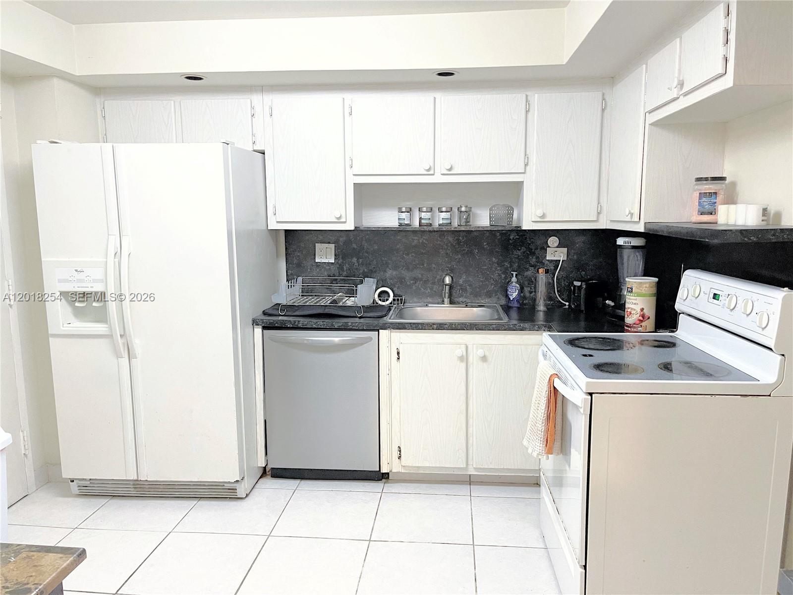 Property photo # 6
