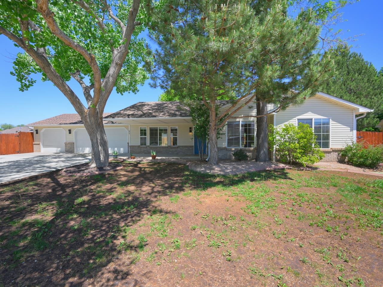 874 Henry Circle