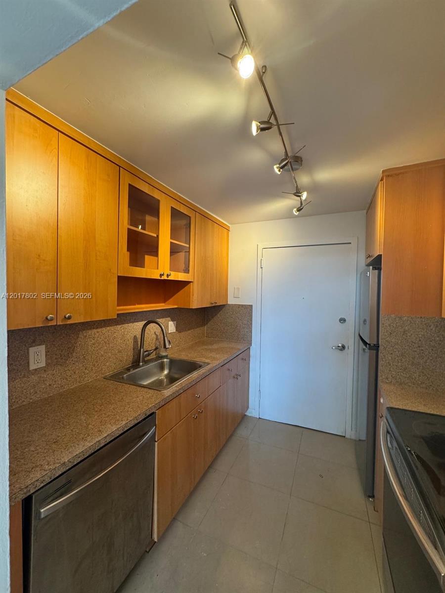 Property photo # 8