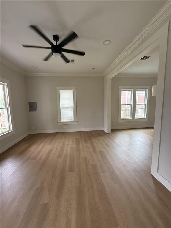 1014 Iris Street — photo 2
