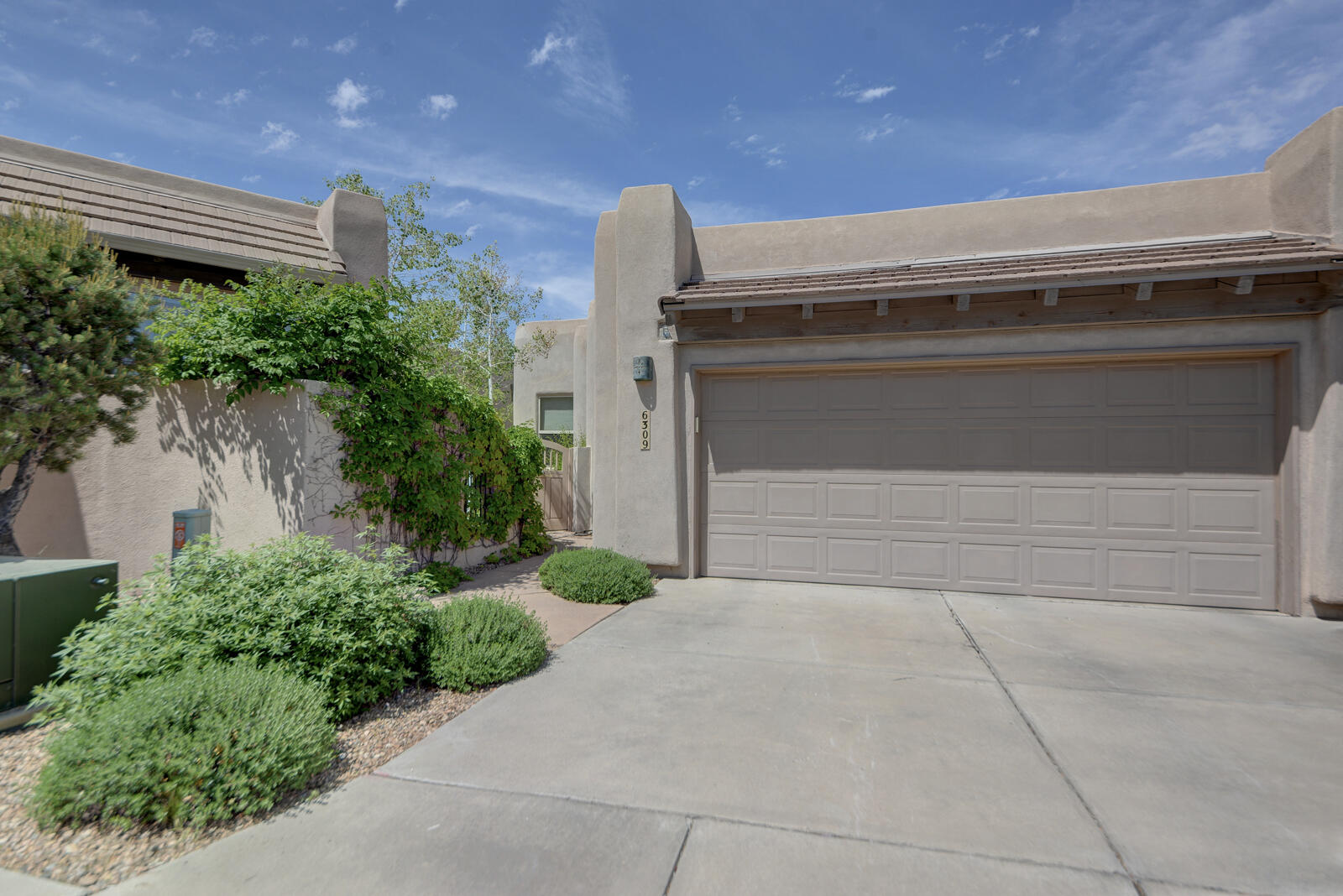 Homes for sale in Albuquerque, NM | 6309 Greyleaf Trl Ne, Albuquerque, NM 87111 | MLS# 1103489