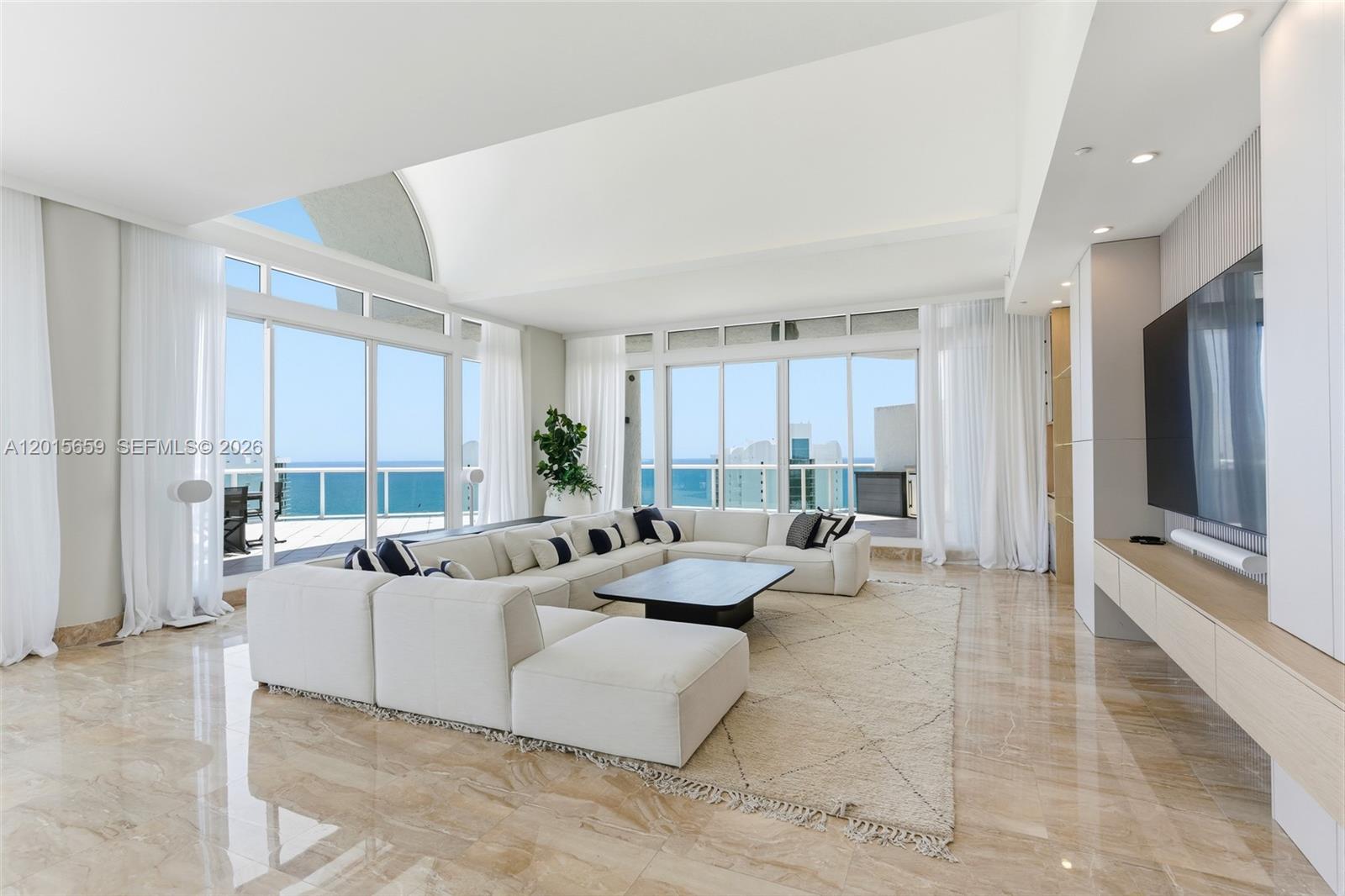 16400-collins-ave-ph41-sunny-isles-beach-fl-33160/hzid_fd73a40f