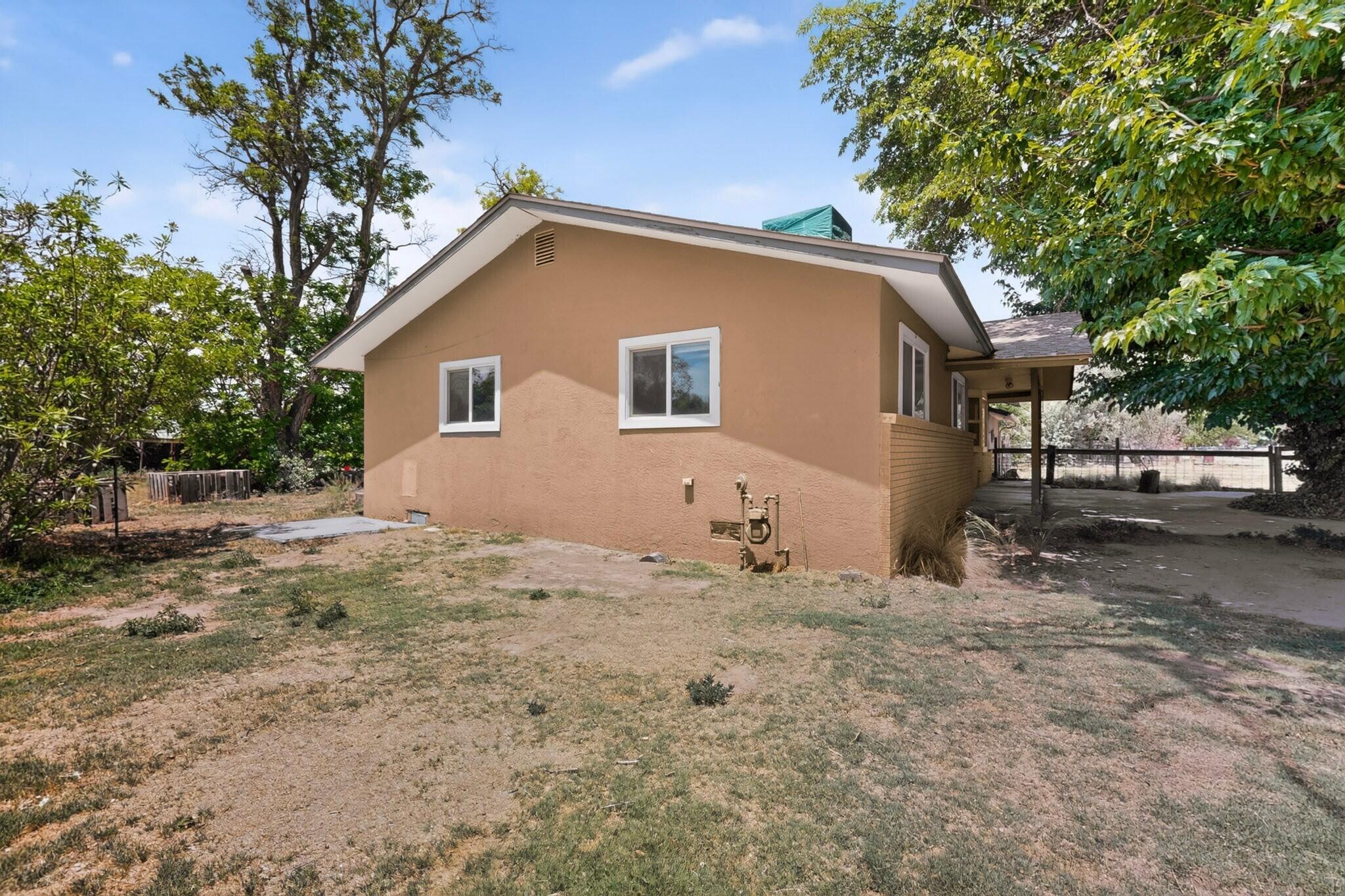 Homes for sale in Bosque Farms, NM | 2535 Margaret Dr, Bosque Farms, NM 87068 | MLS# 1103509