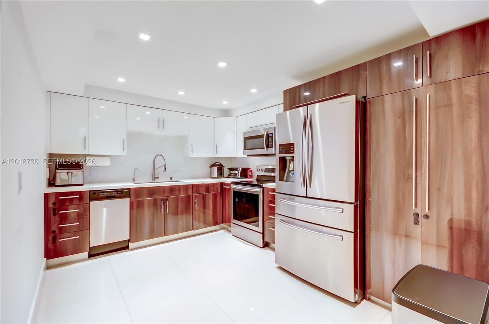 Property photo # 9
