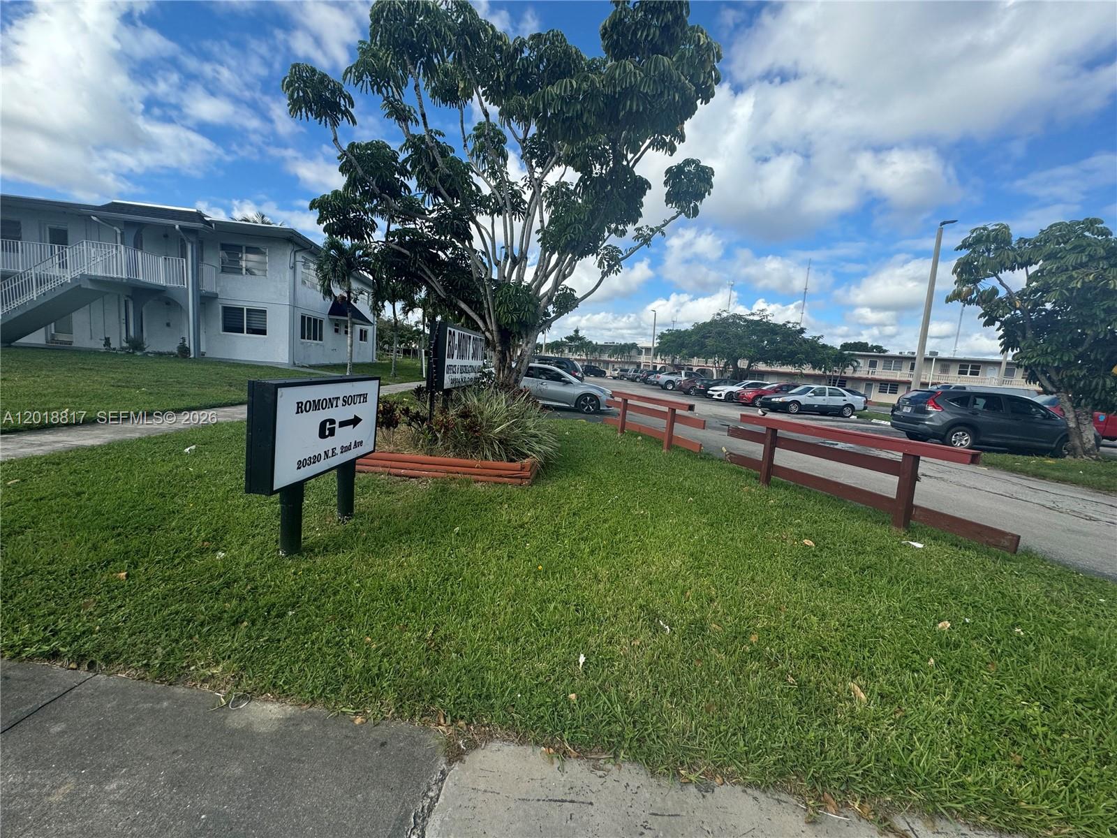 Ro-Mont South Condo G