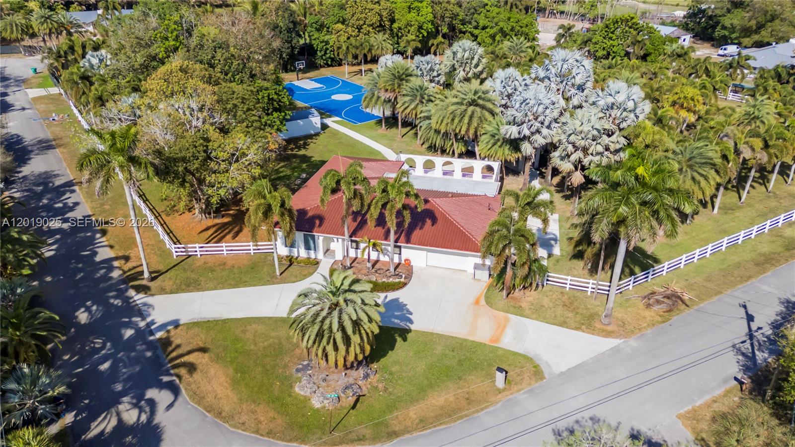 Homes for sale in Southwest Ranches, FL | 18201 Sw 70th Pl, Southwest Ranches, FL 33331 | MLS# A12019025