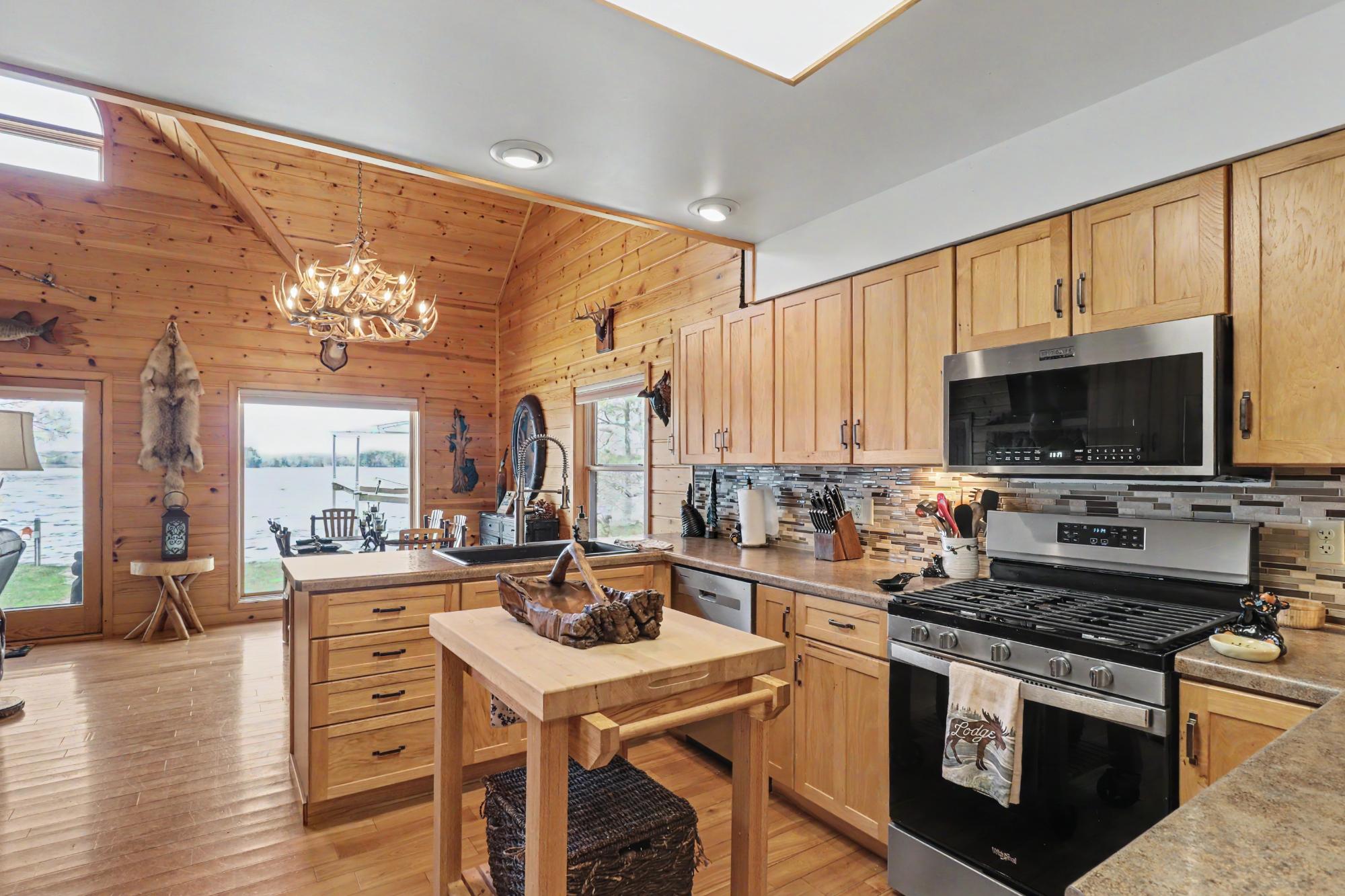 Pioneer Lake Property 3975 Church Rd Photo 16