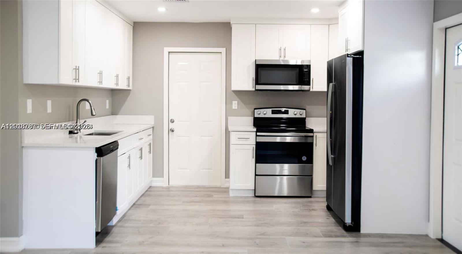 Property photo # 6