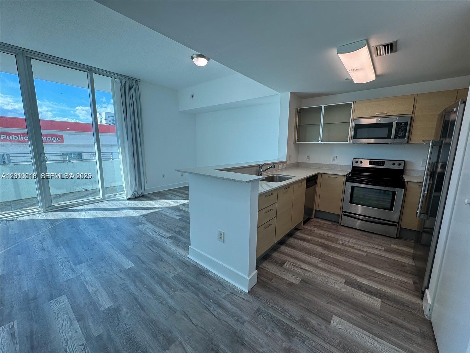 City 24 Condo