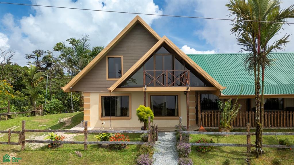 4 bed Single Family Homes For Sale in Puntarenas, Puntarenas - 1