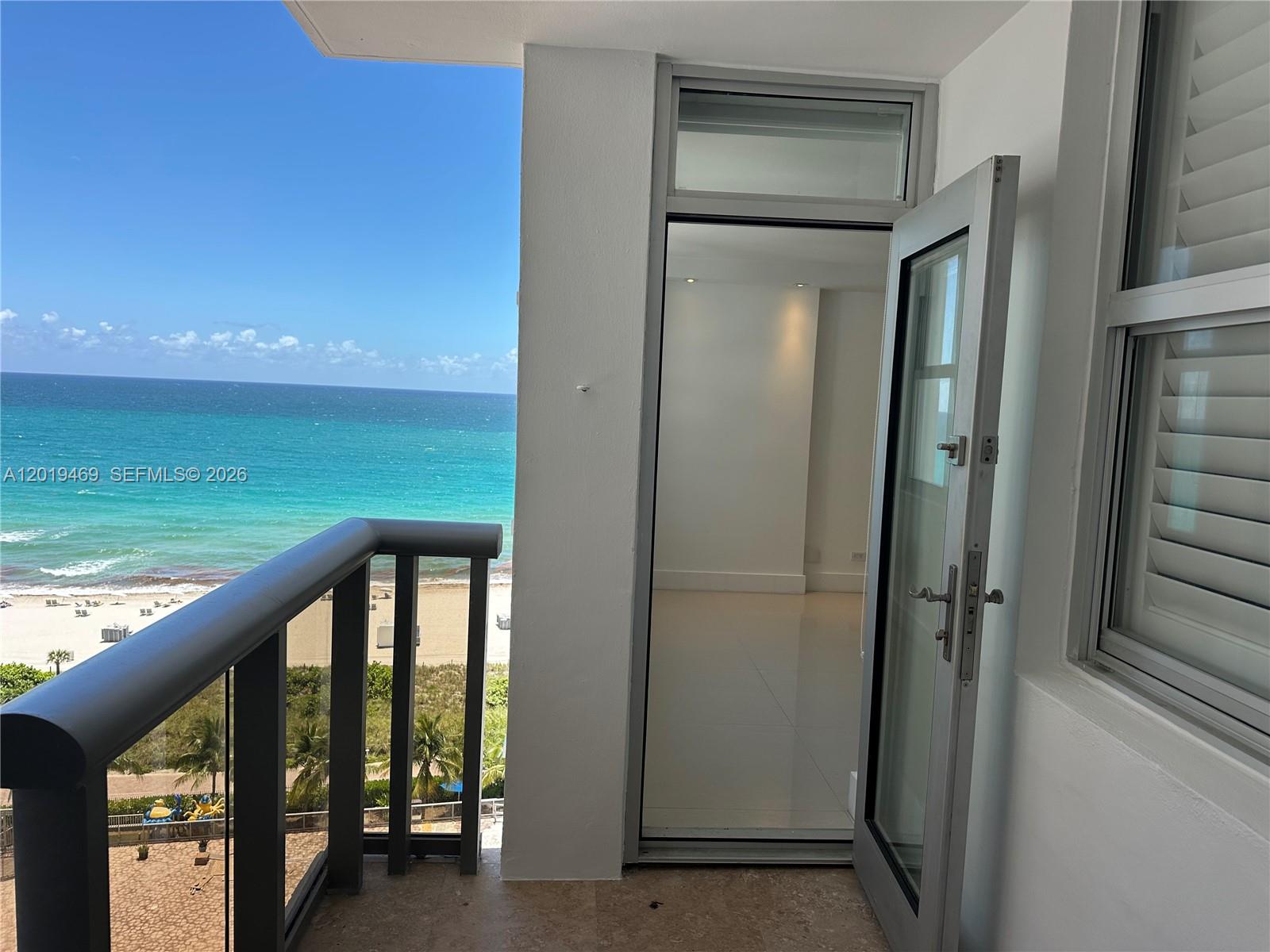 Maison Grande Condo