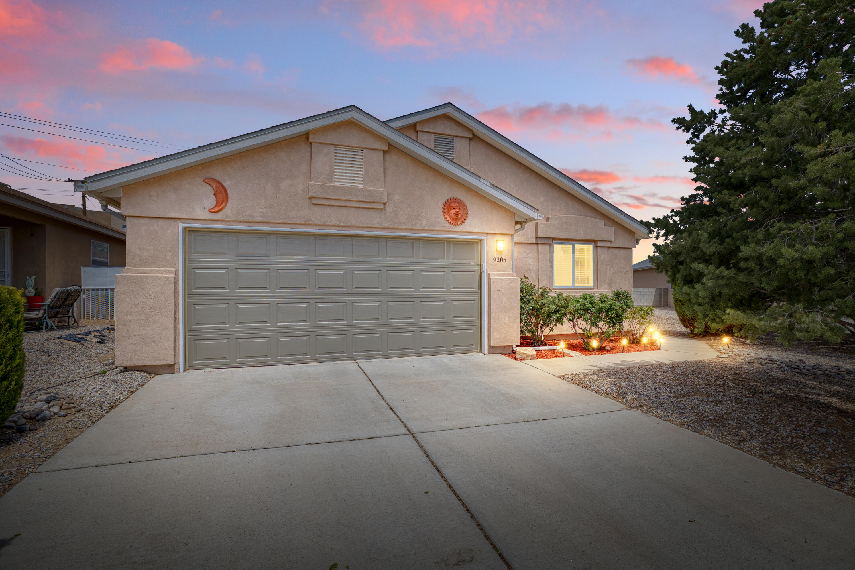 9205 Halyard Road, Albuquerque NM 87121