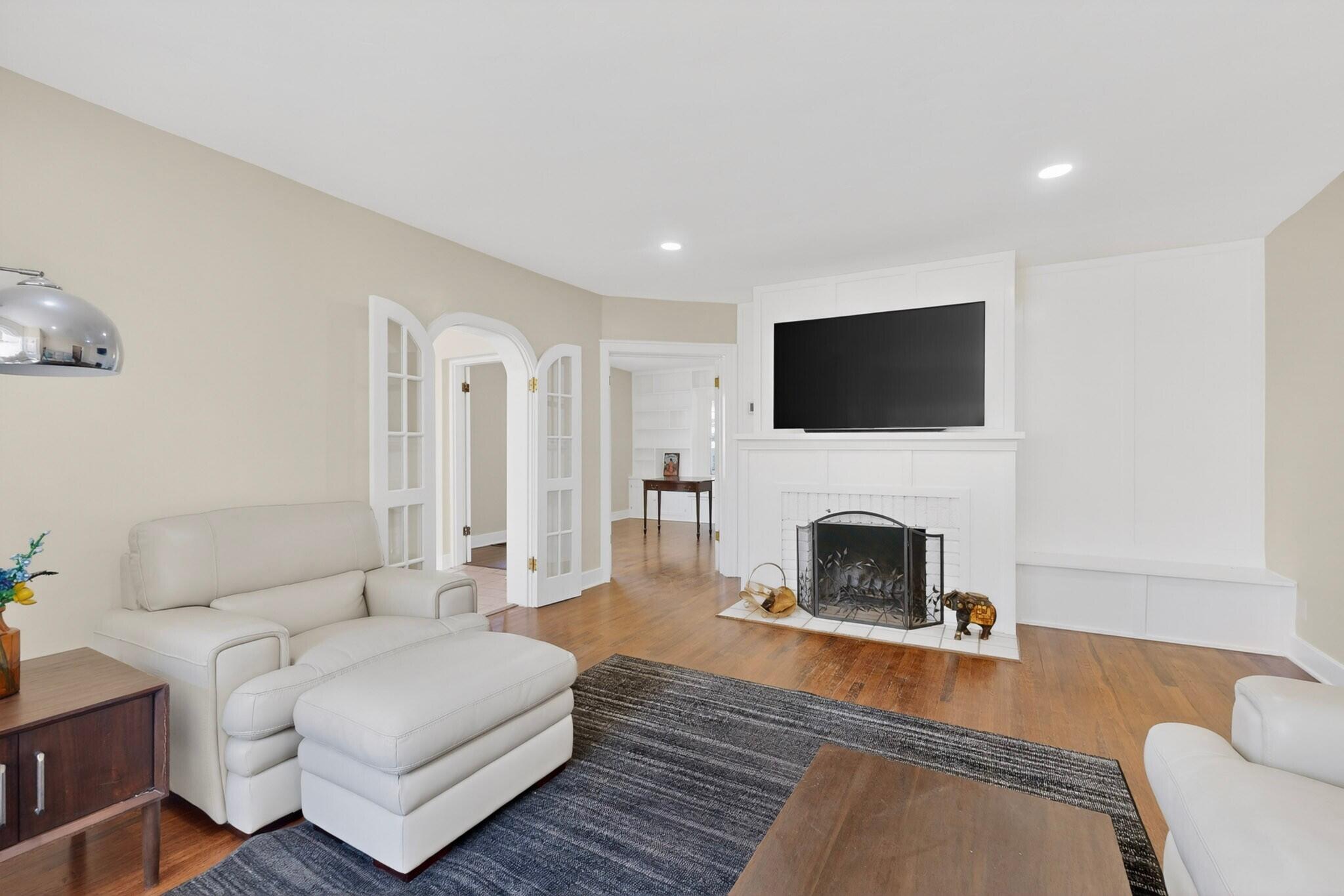 Homes for sale in Albuquerque, NM | 1309 Ridgecrest Loop Se, Albuquerque, NM 87108 | MLS# 1103605