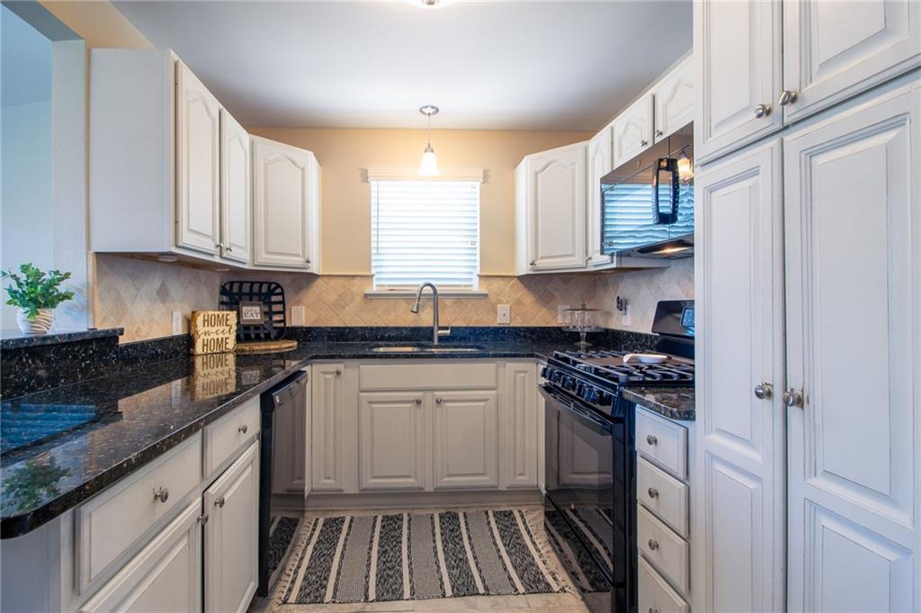Homes for sale in Metairie, LA | 717 N Howard Ave, Metairie, LA 70003 | MLS# 2556008