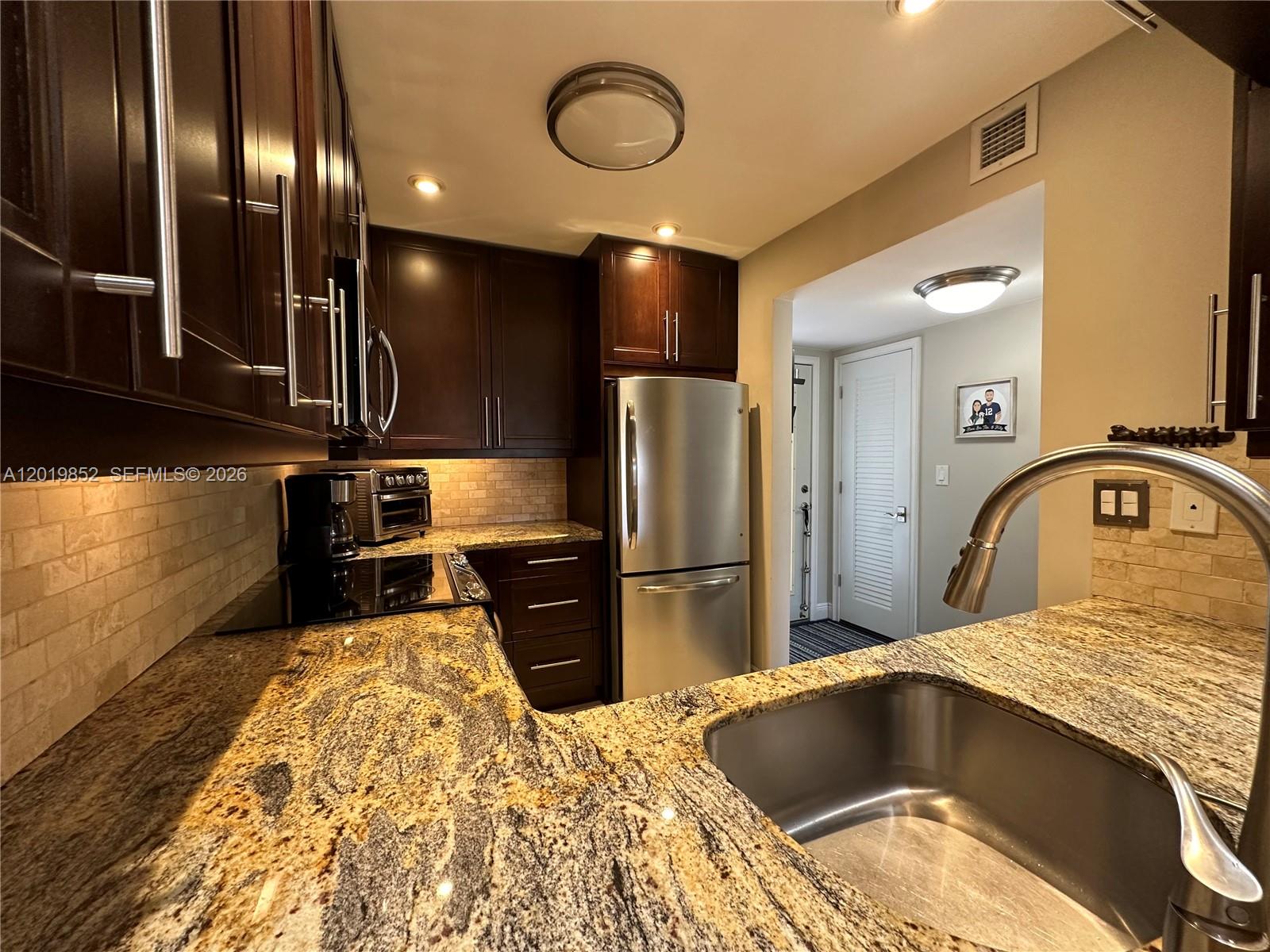 Property photo # 6