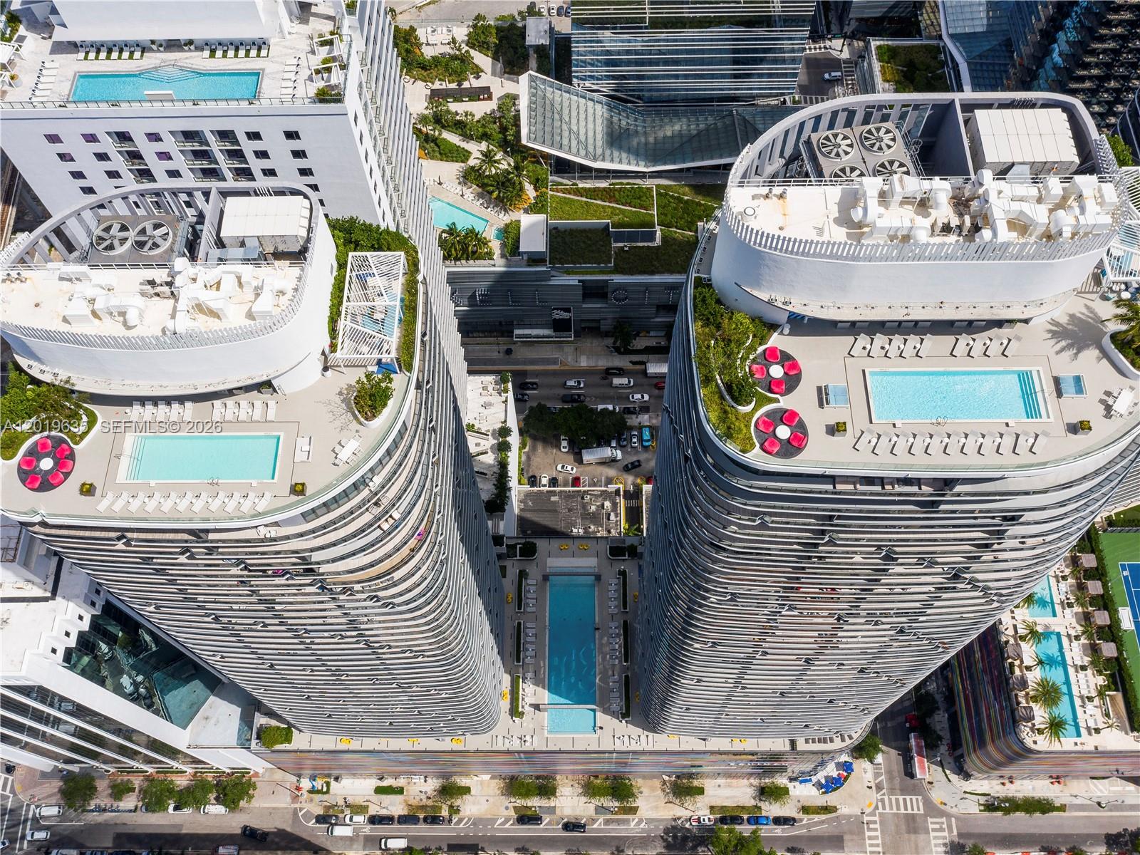 Brickell Heights West Con