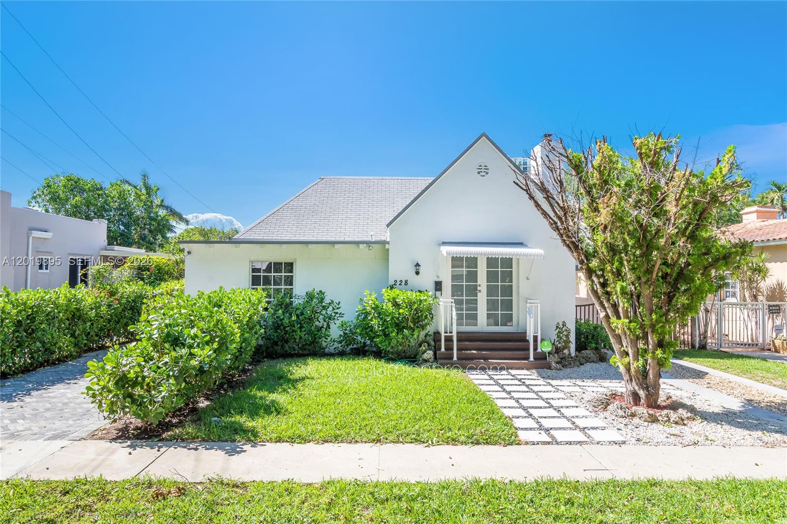 Property photo # 0