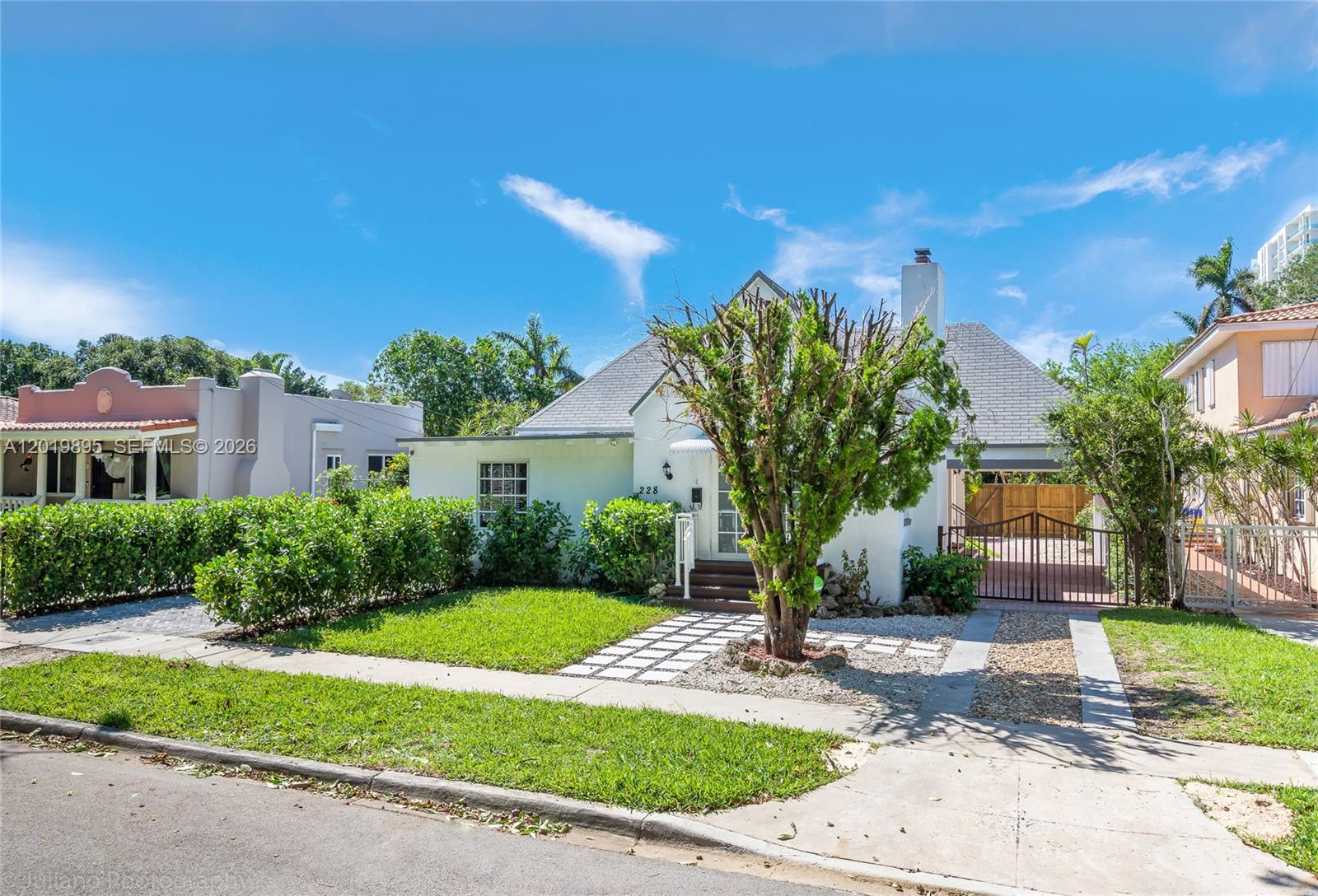 Property photo # 4