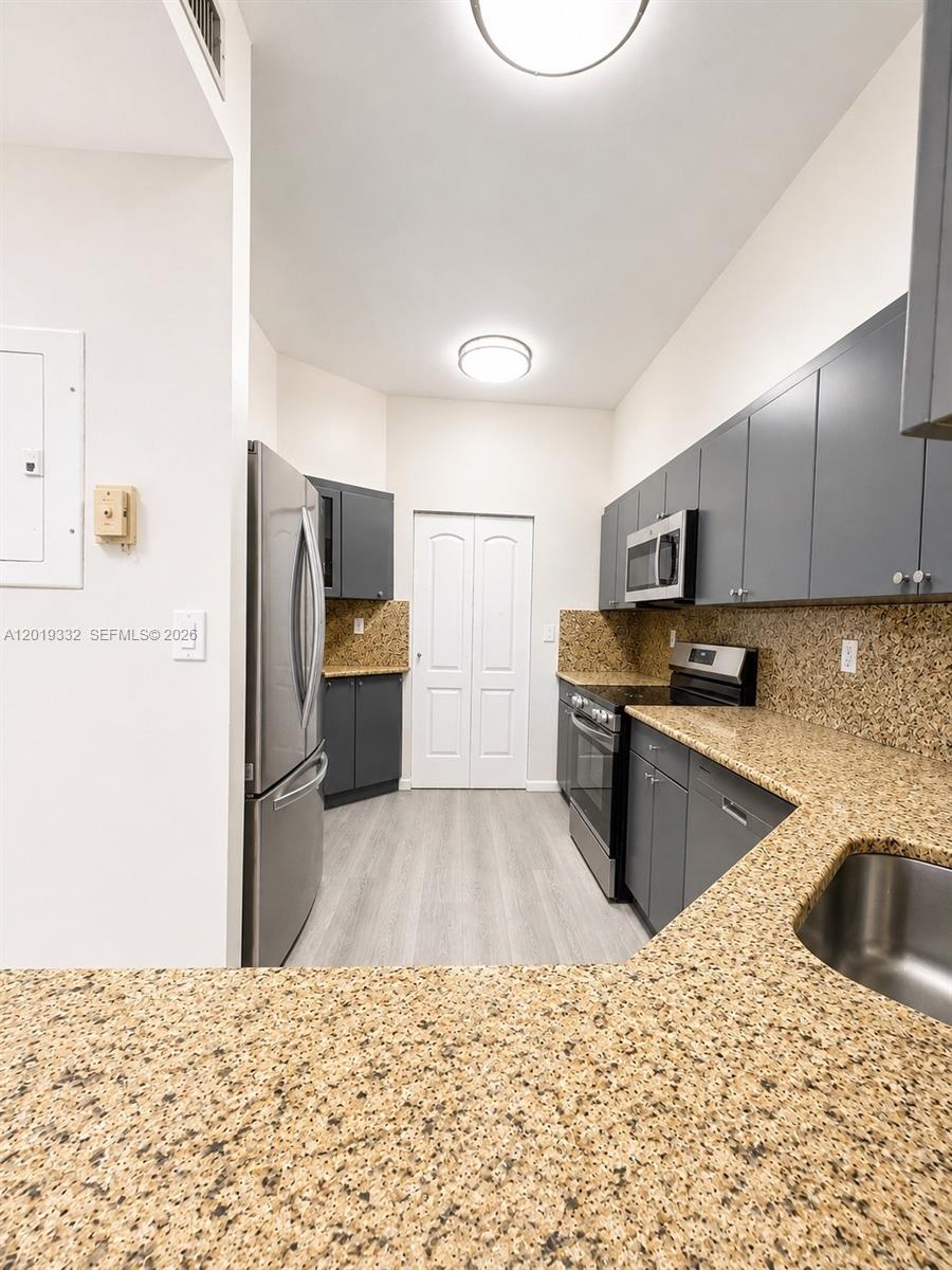 Property photo # 4