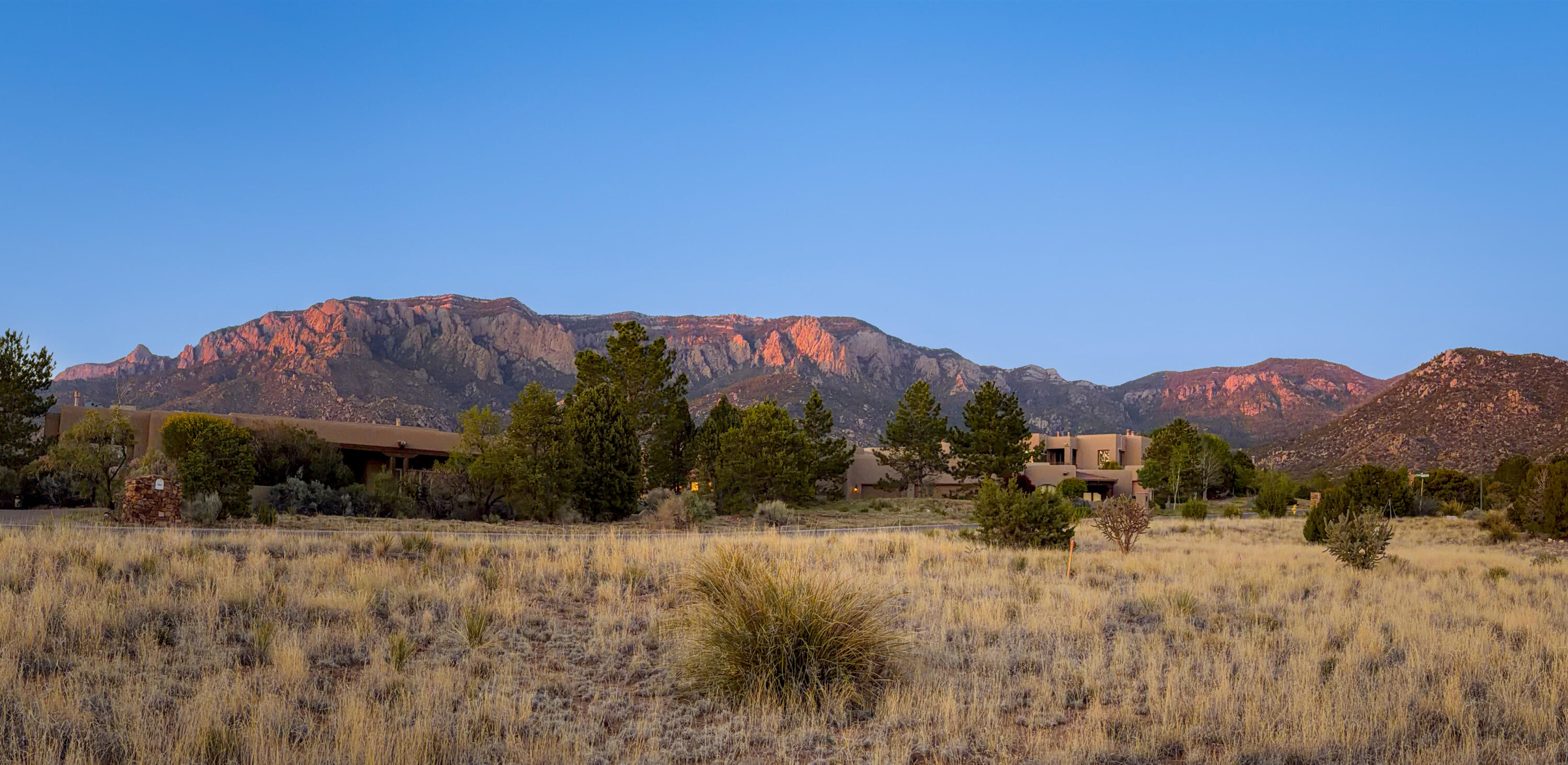 5th image of 13608 Quaking Aspen Pl Ne, Albuquerque, NM 87111 | MLS# 1103641
