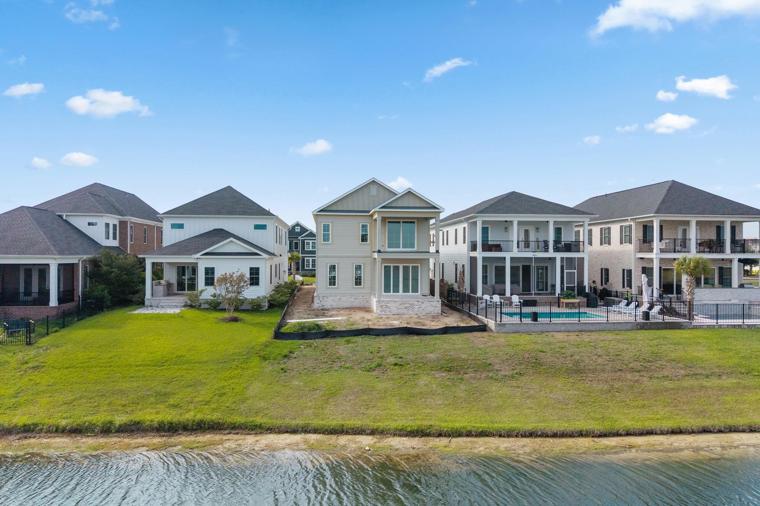 Photo 4 of Single family home for sale at 825 Crystal Water Way, Myrtle Beach, SC 29579 | MLS# 2612616 | Listing updated on 2026-09-25