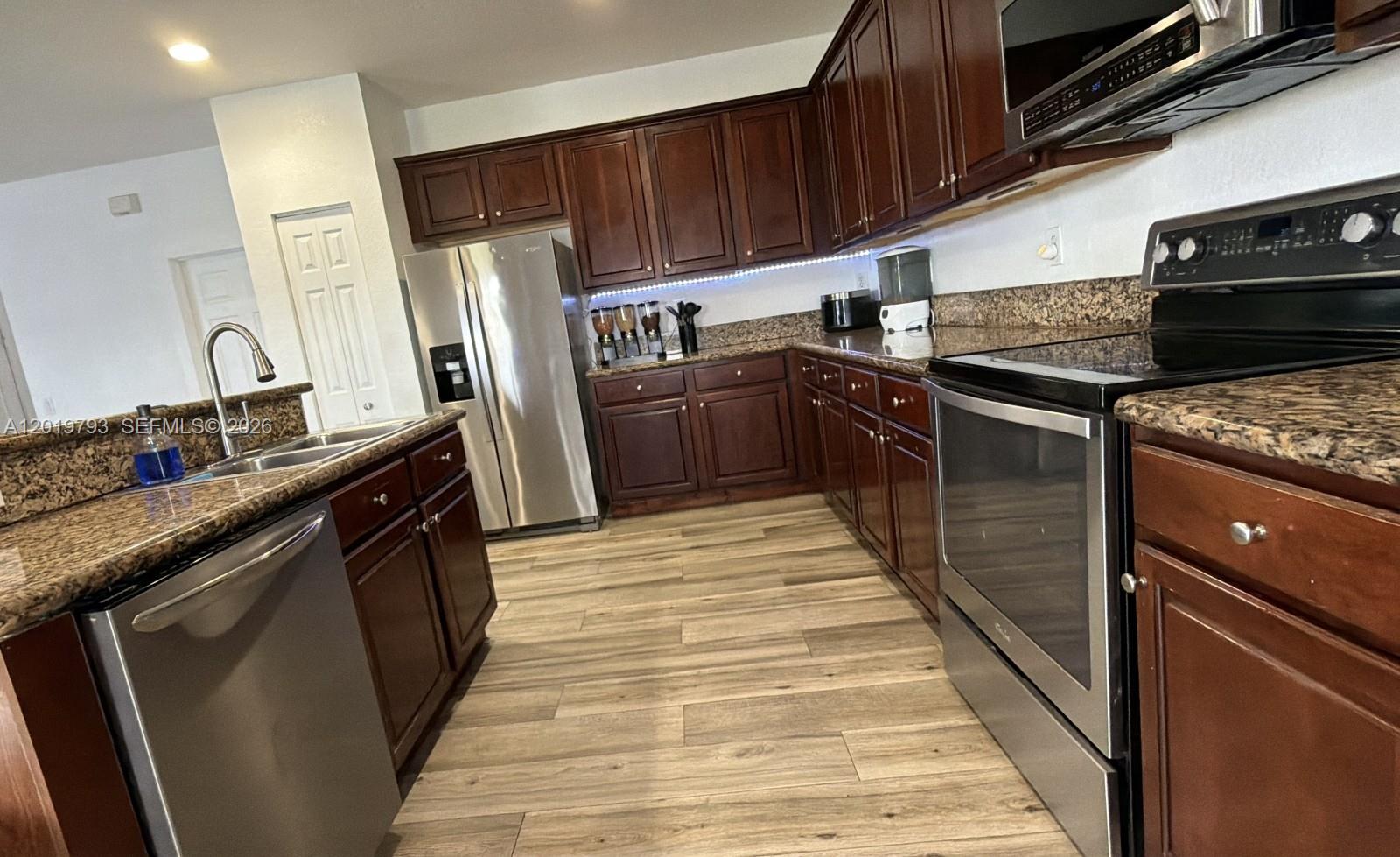 Property photo # 8