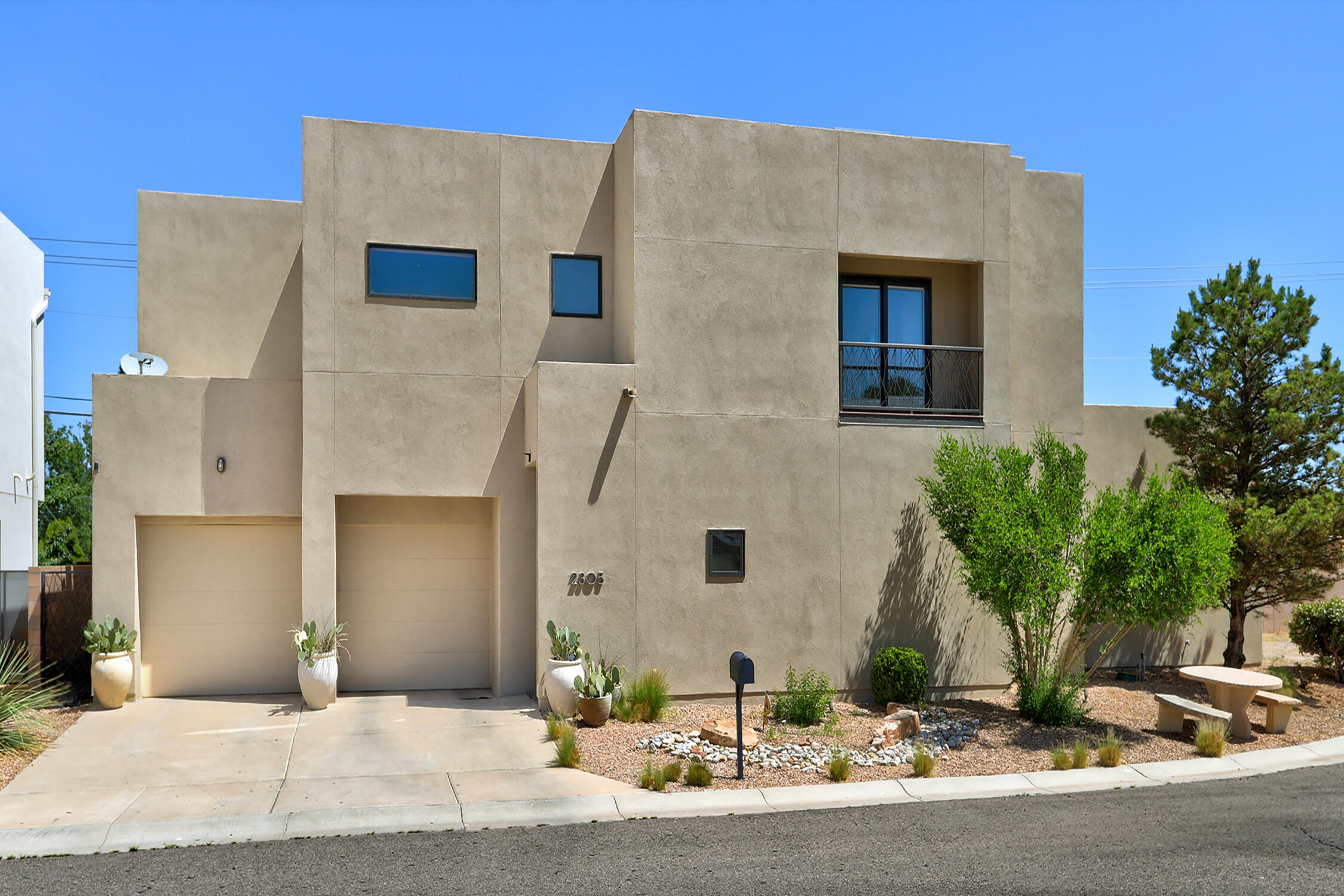 Homes for sale in Albuquerque, NM | 2305 Mananitas Ln Nw, Albuquerque, NM 87104 | MLS# 1103671