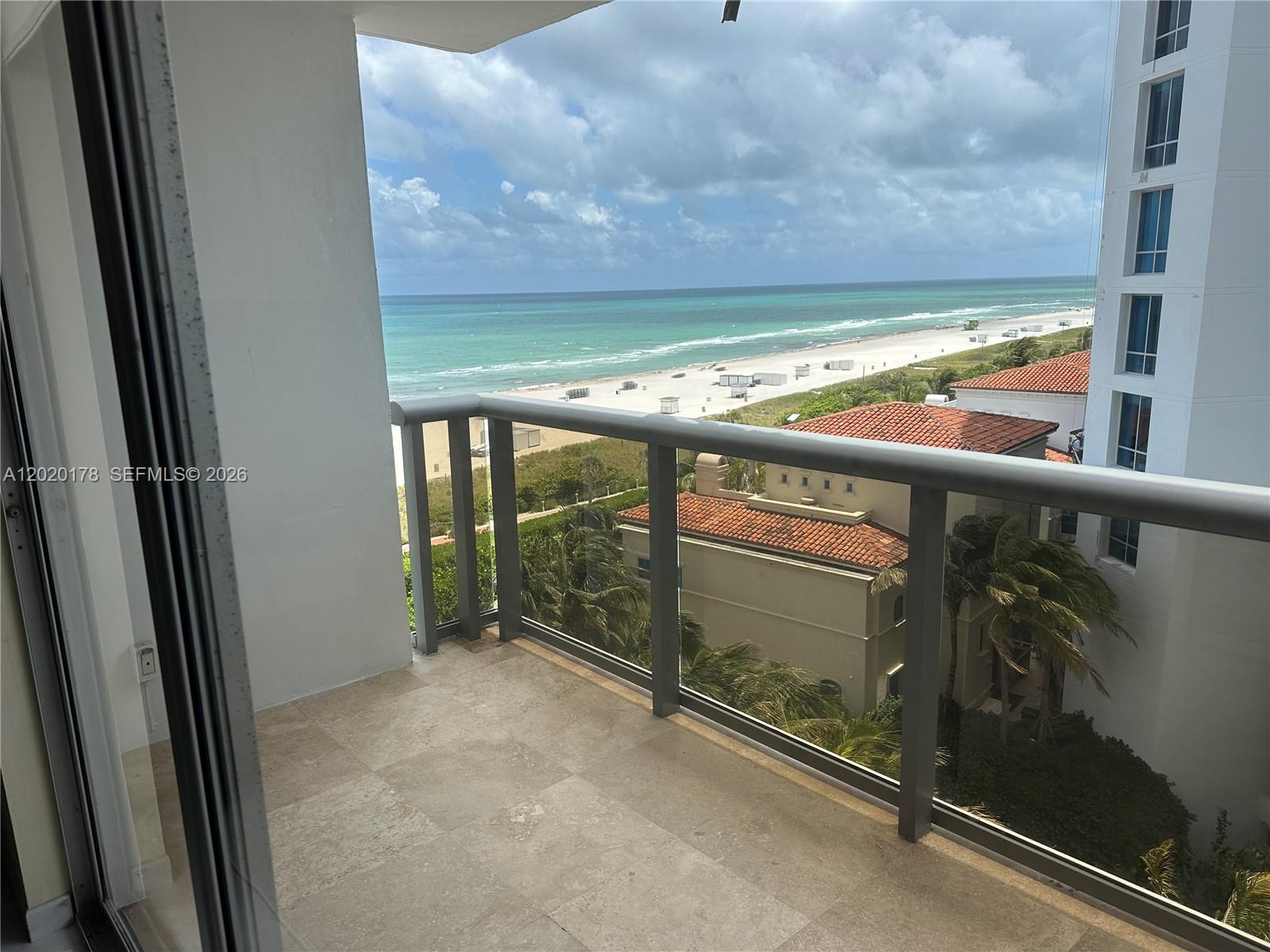 Maison Grande Condo