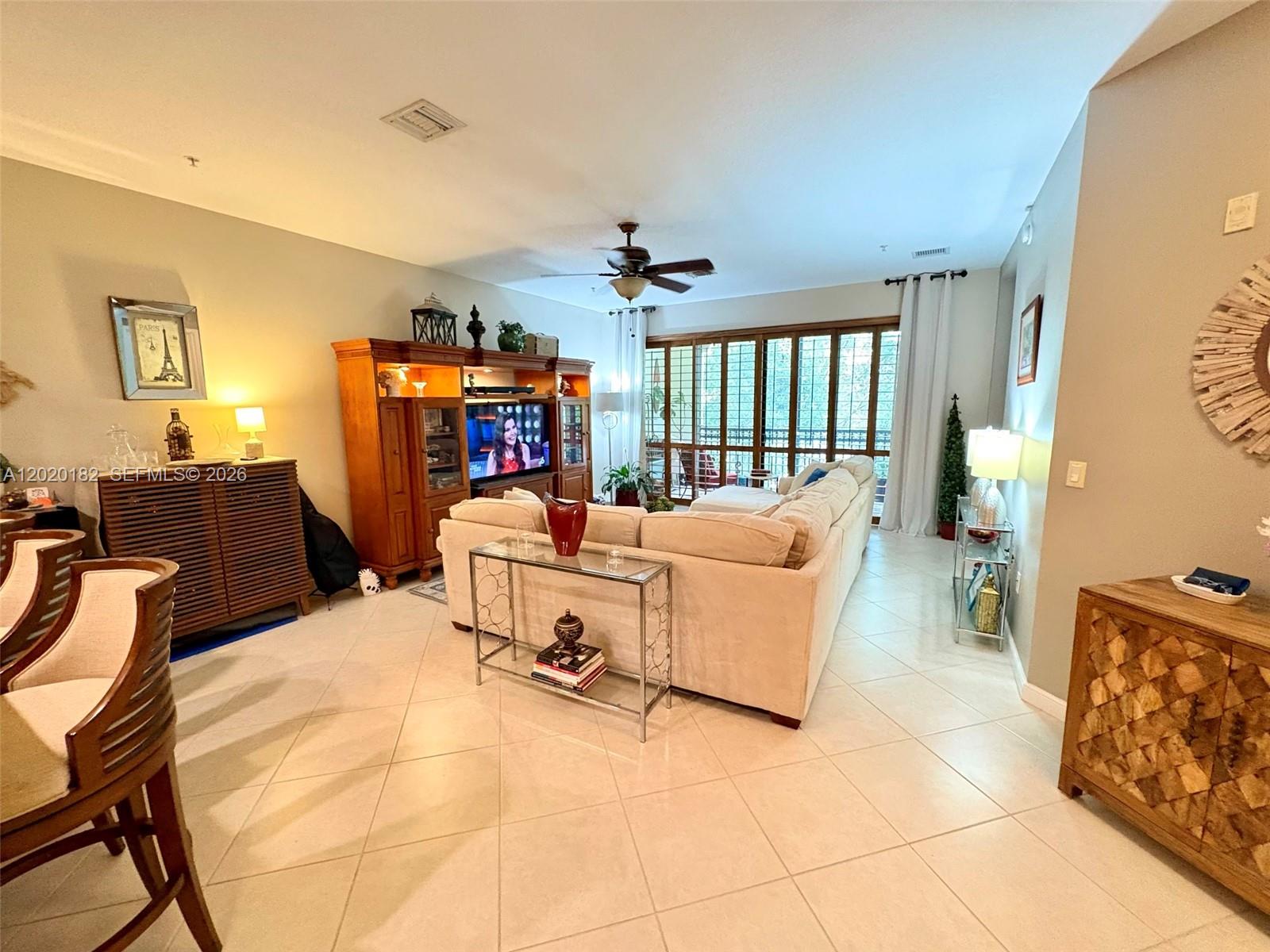 Villa Bari Condo