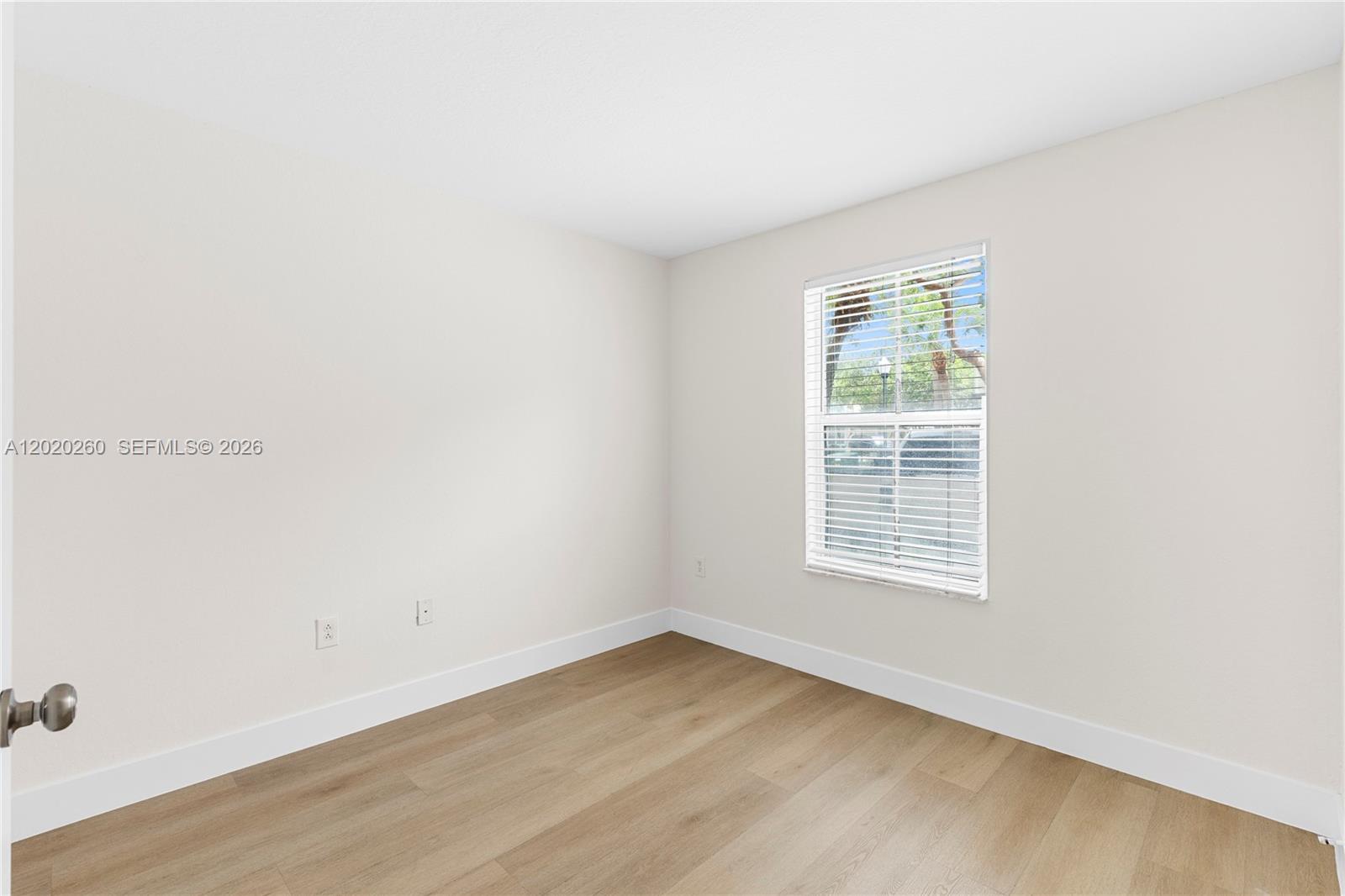 Property photo # 9