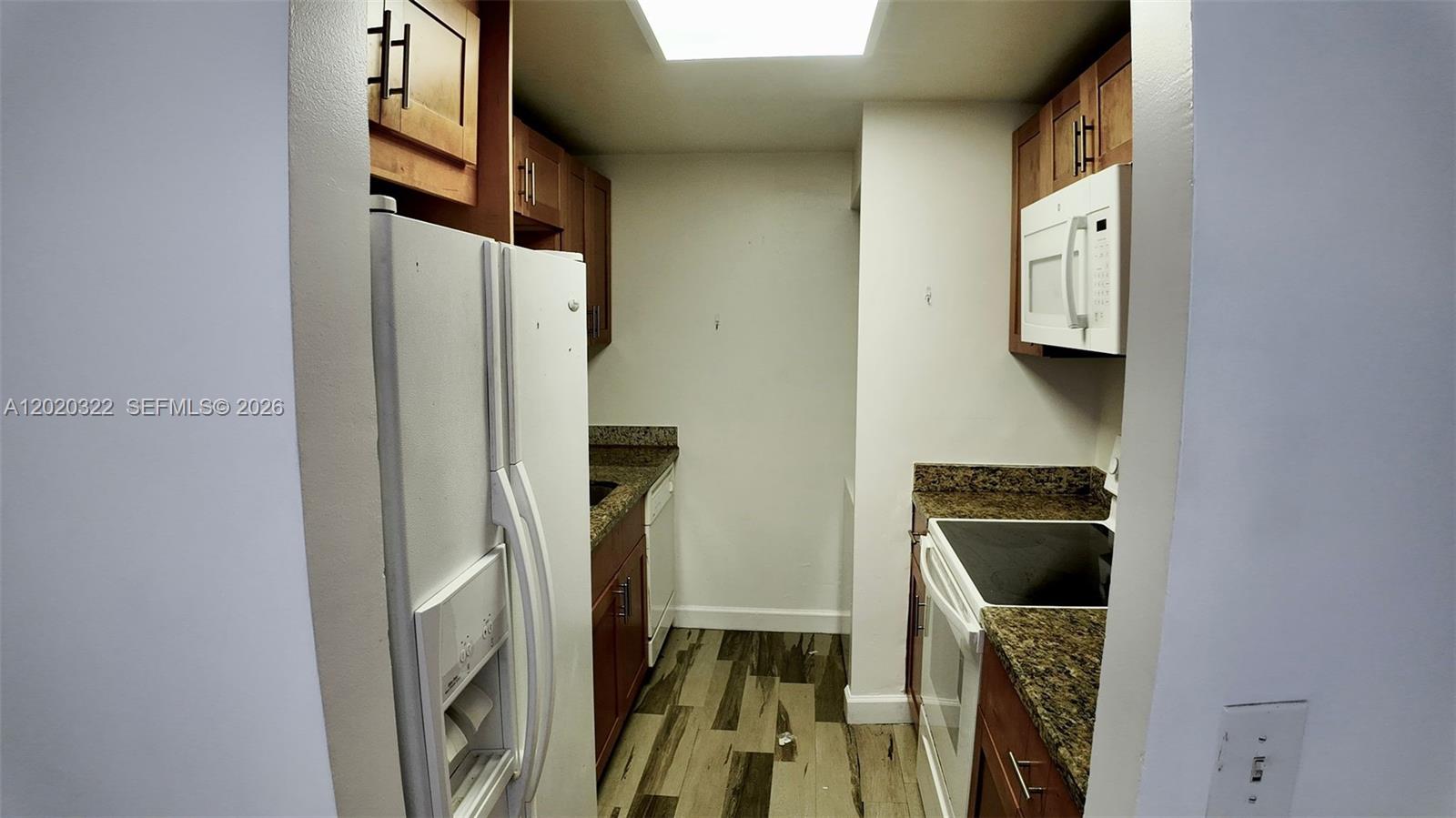 Property photo # 6
