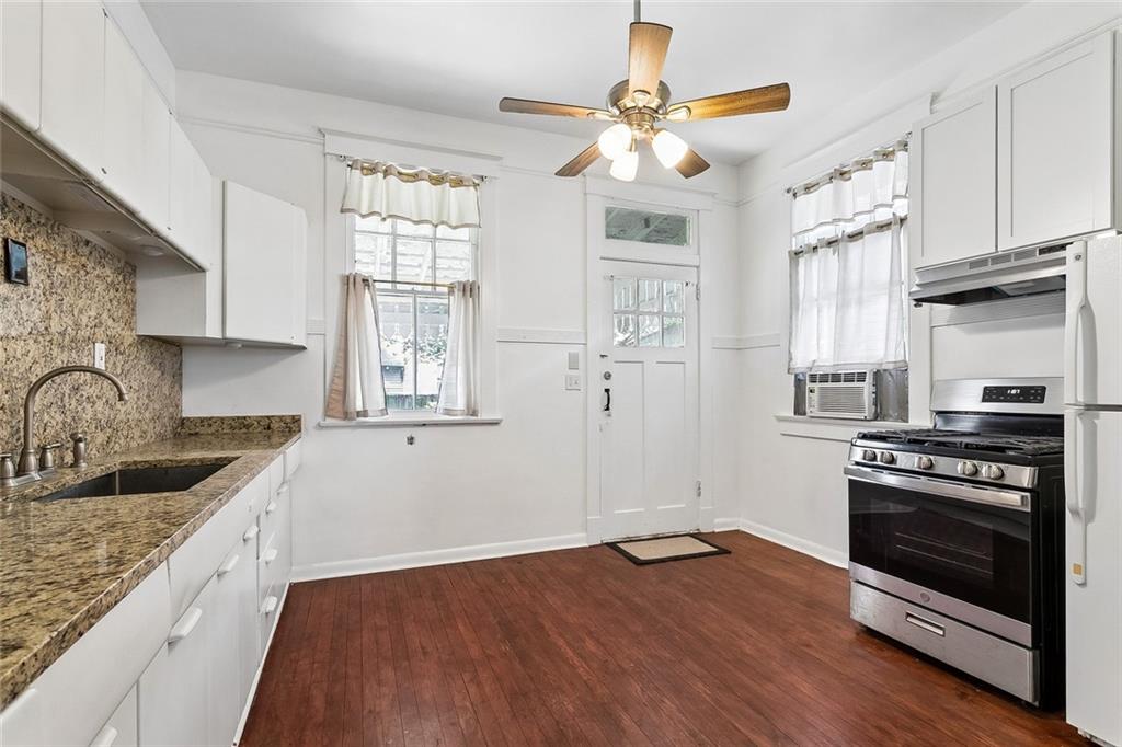 Homes for sale in New Orleans, LA | 7726 Spruce St, New Orleans, LA 70118 | MLS# 2557886