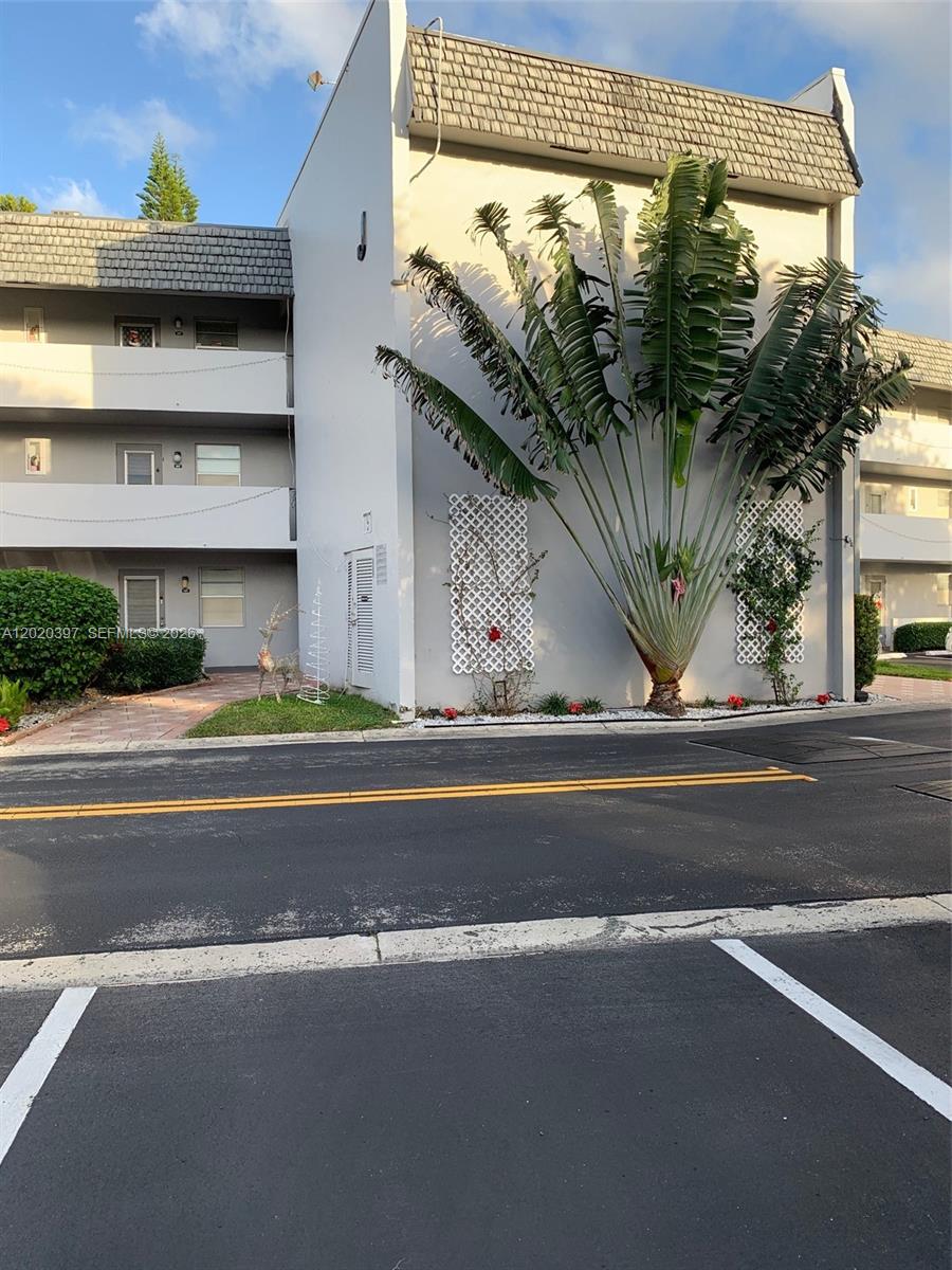 Oriole Golf & Tennis Club