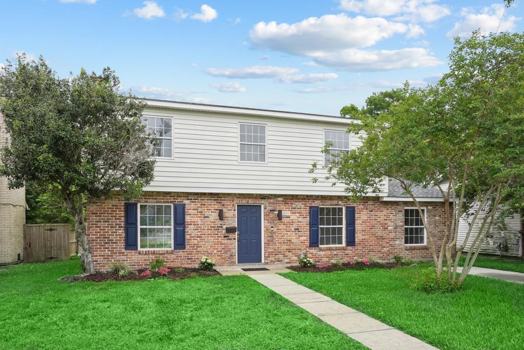 Homes for sale in Metairie, LA | 5229 Meadowdale St, Metairie, LA 70006 | MLS# 2558350