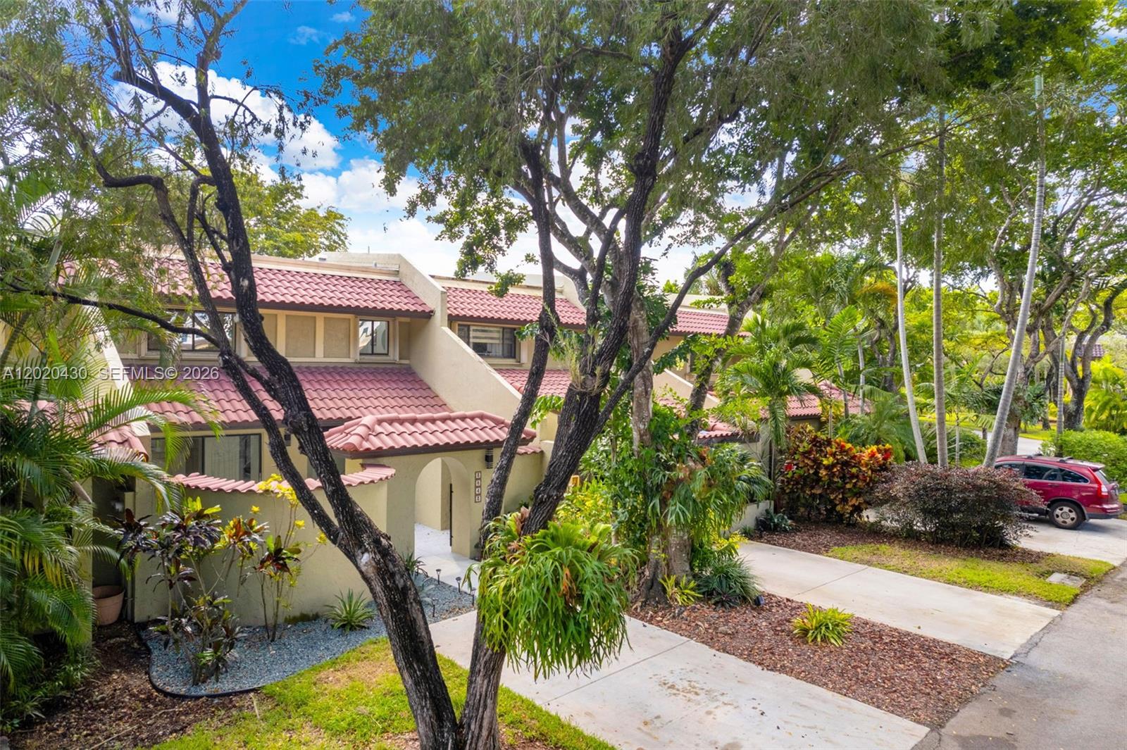 Property photo # 9