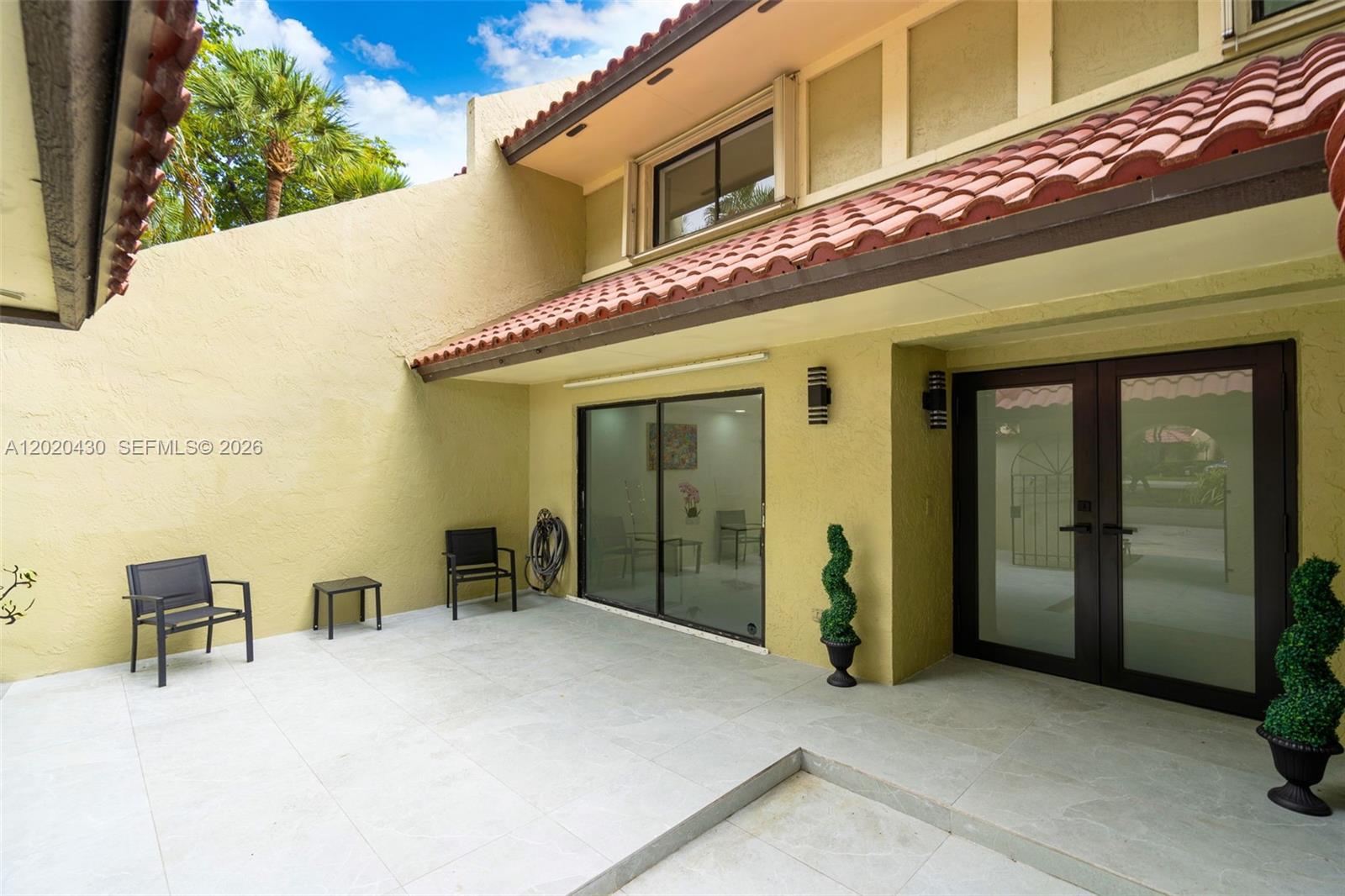 Property photo # 2
