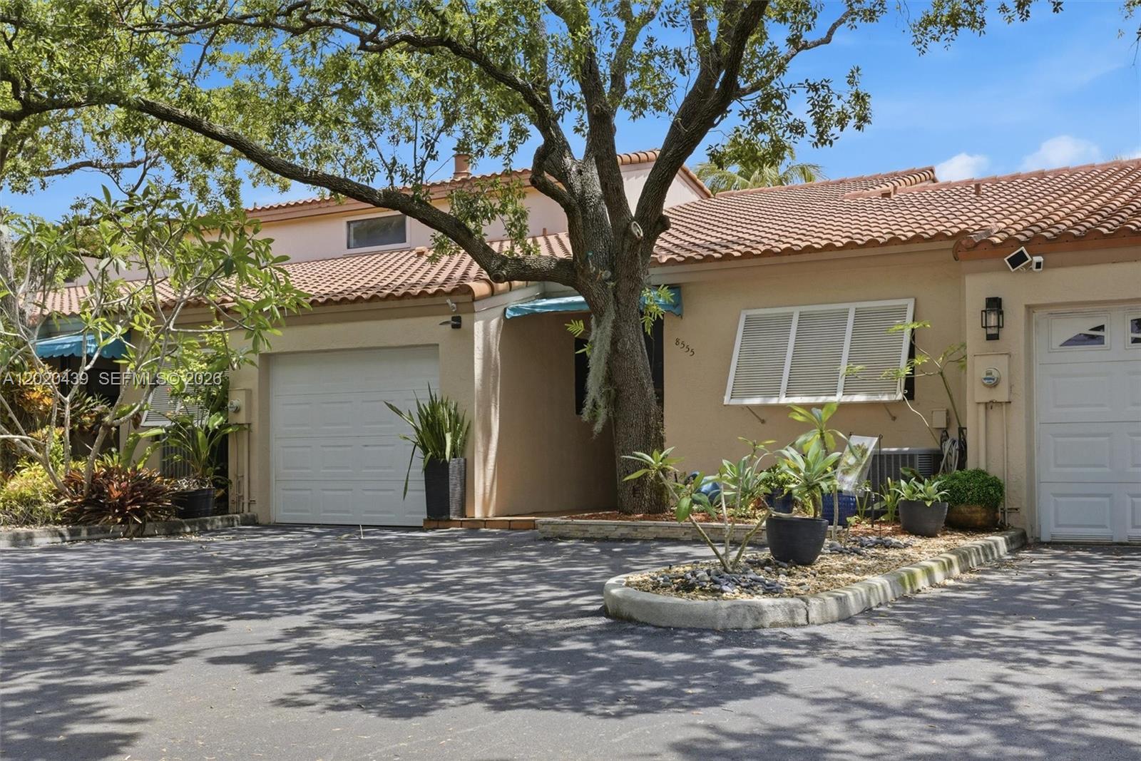 Miami Lakes-Lake Carol Re