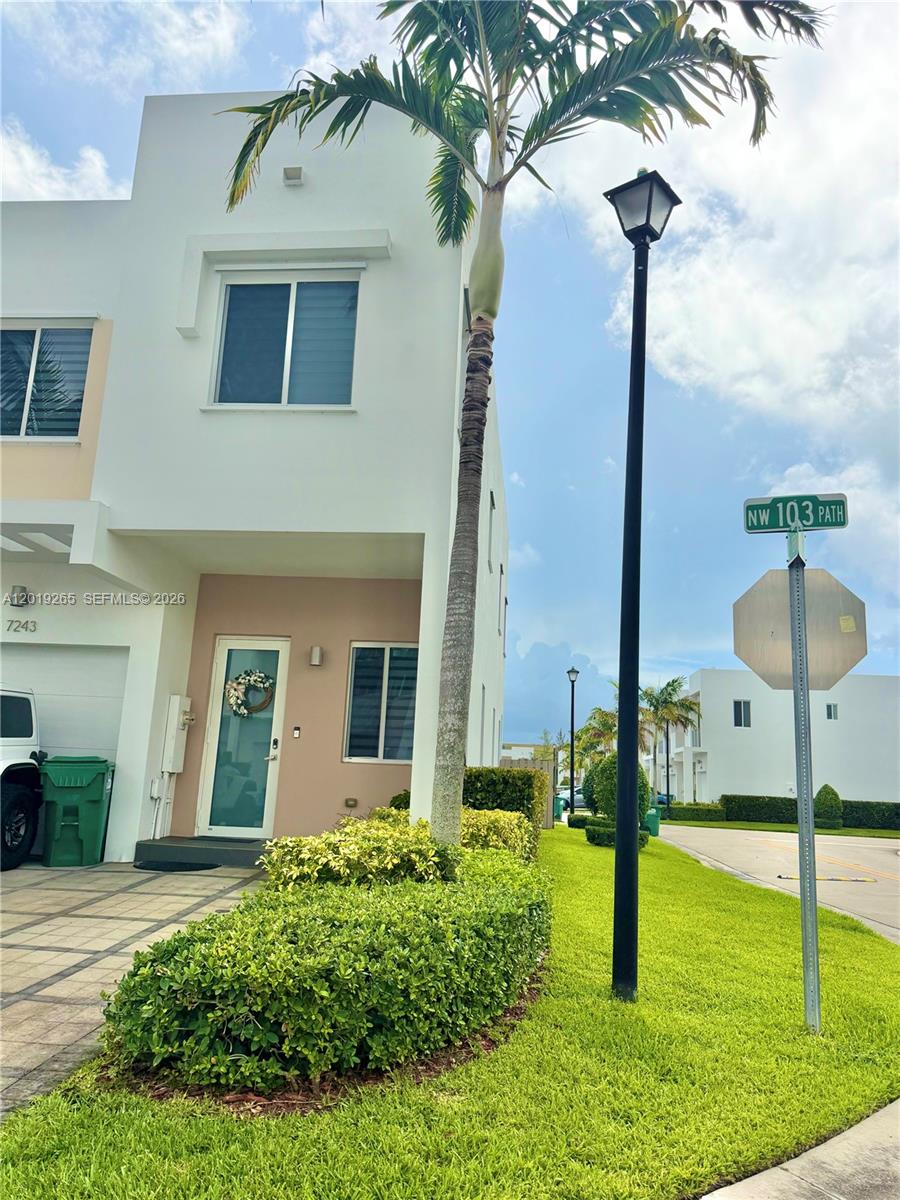 Doral Palms North