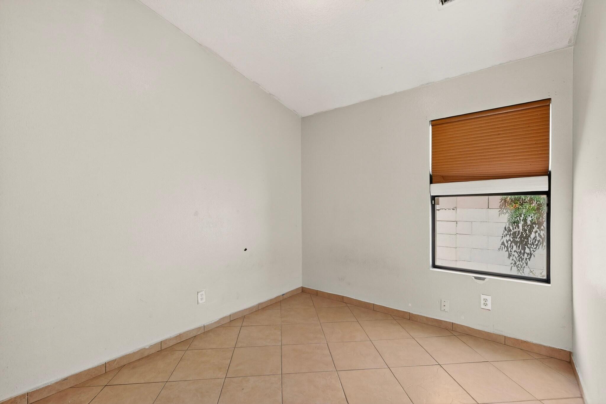 Photo 19 — 10404 Andretti Avenue SW