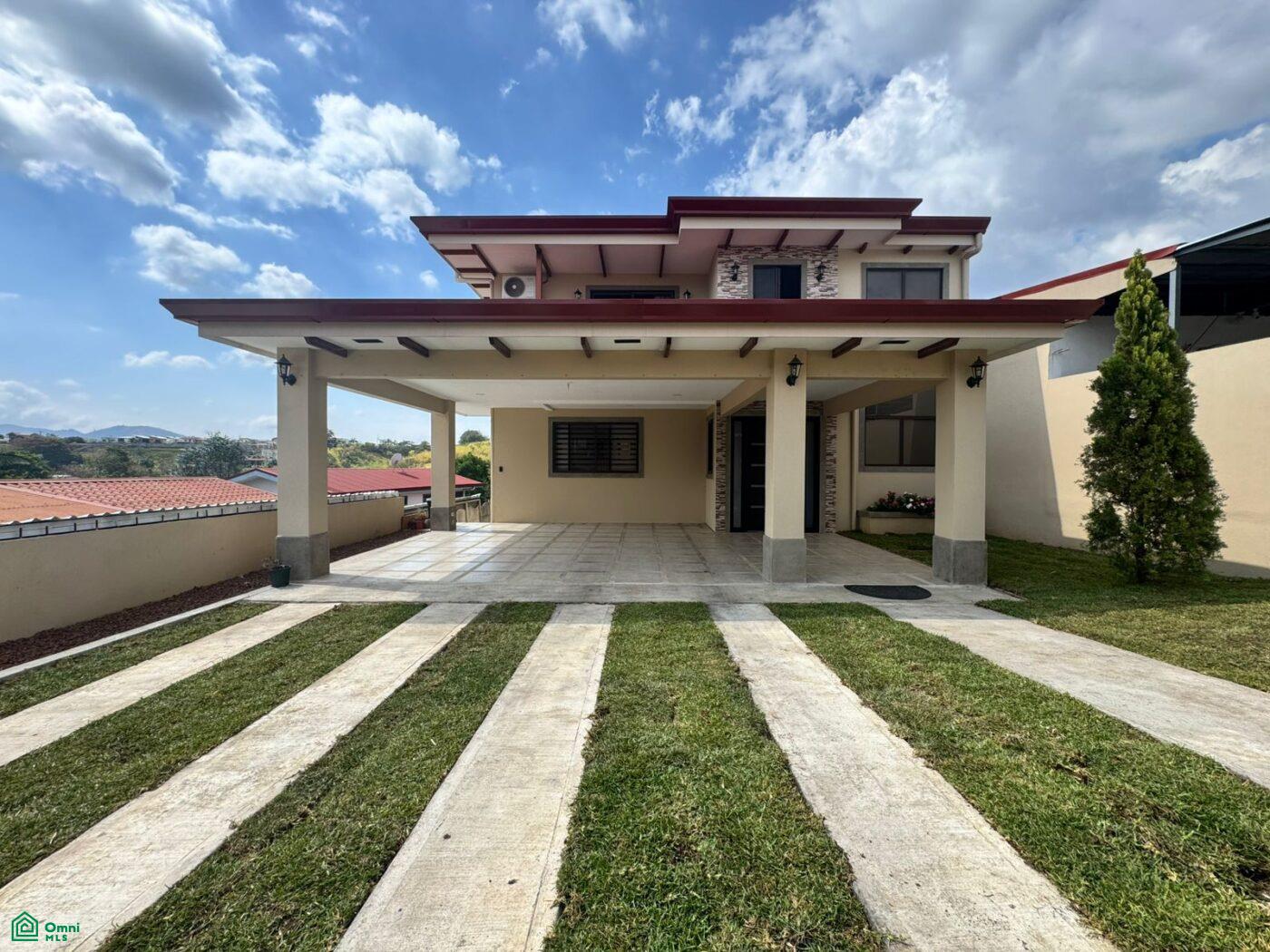 4 bed Single Family Homes For Sale in Puente De Piedra, Alajuela - 1