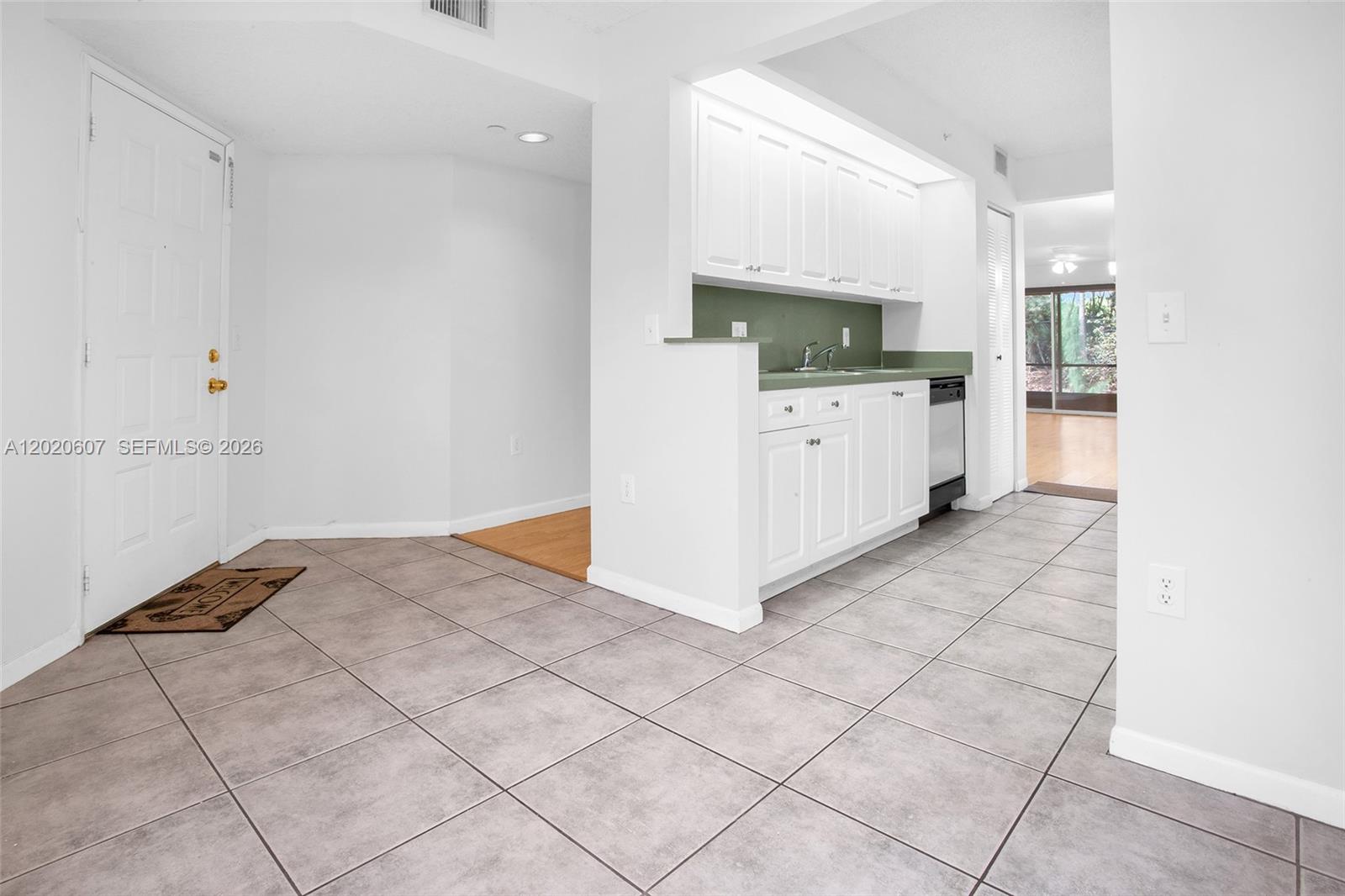 Property photo # 8