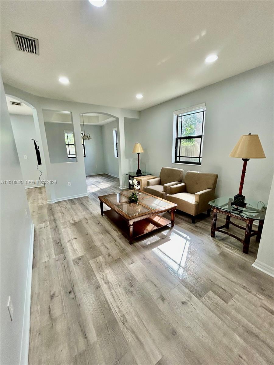 Property photo # 7