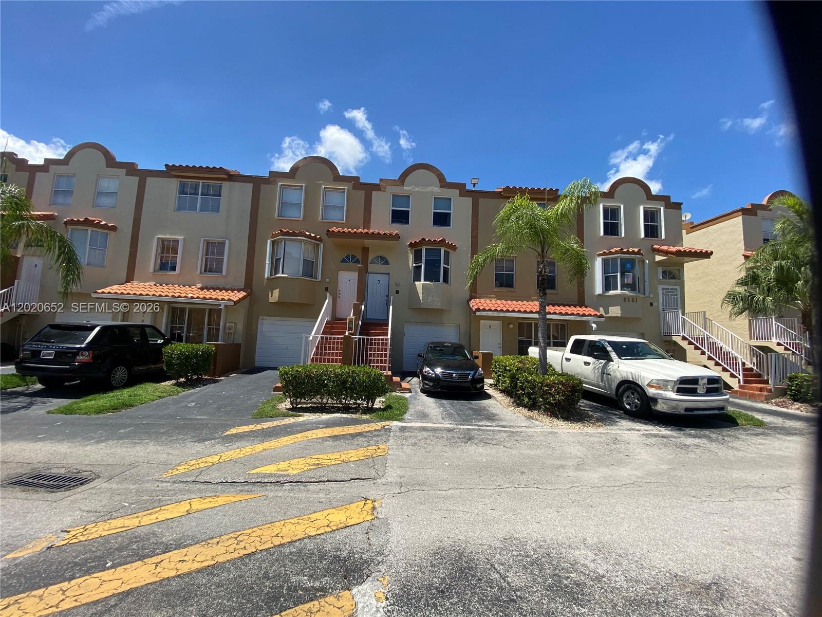 The Riviera At Coral Lake