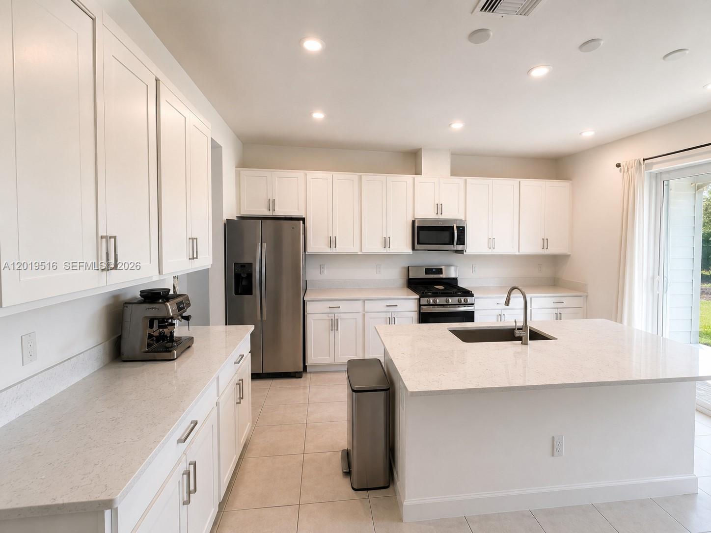 Property photo # 4
