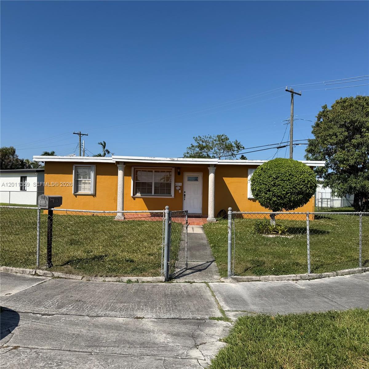 Homes for sale in Miami, FL | 4321 Sw 107th Ct, Miami, FL 33165 | MLS# A12011359