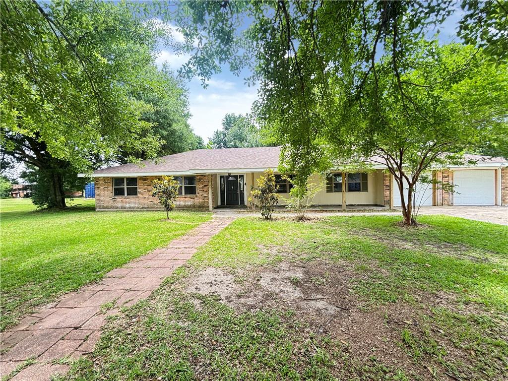 Homes for sale in Houma, LA | 316 E Woodlawn Ranch Rd, Houma, LA 70363 | MLS# 2558605