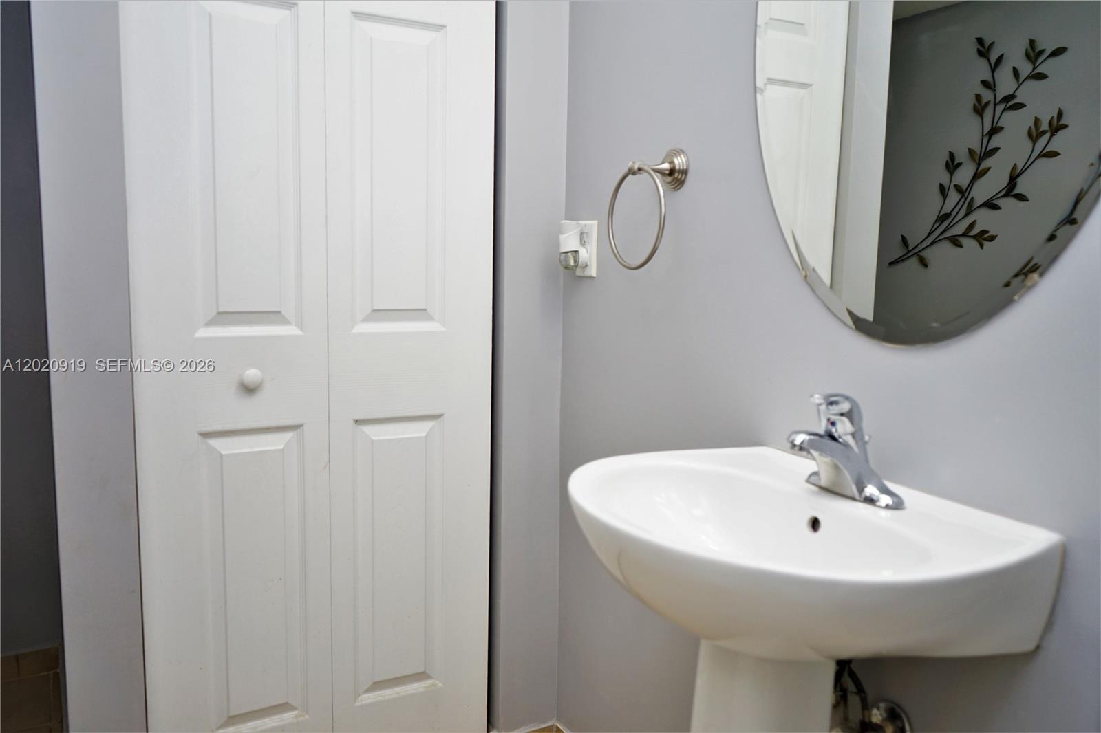 Property photo # 6