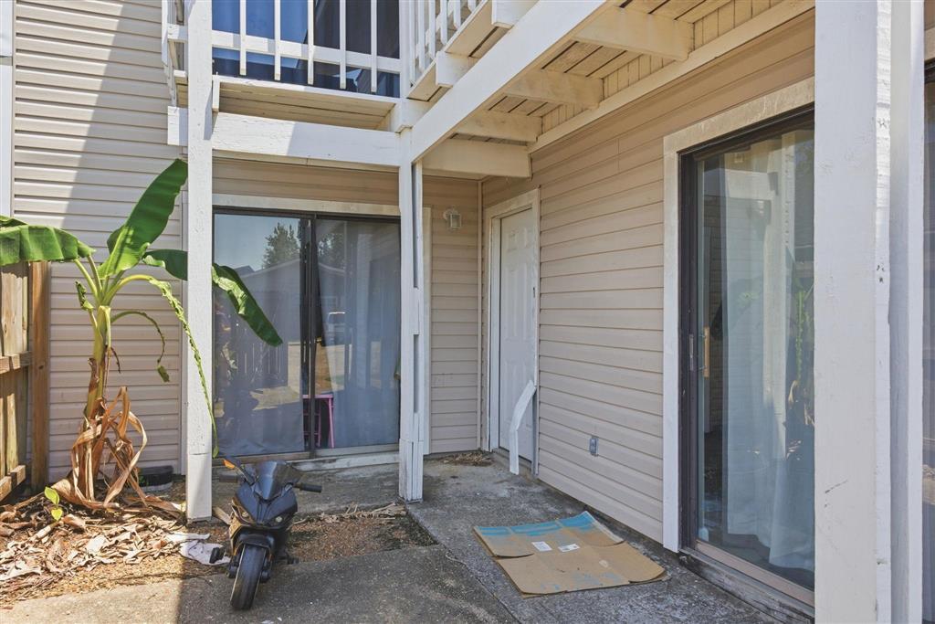 1708 Fox Run Dr Drive — photo 2