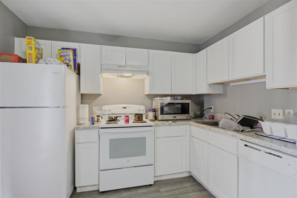 1708 Fox Run Dr Drive — photo 5